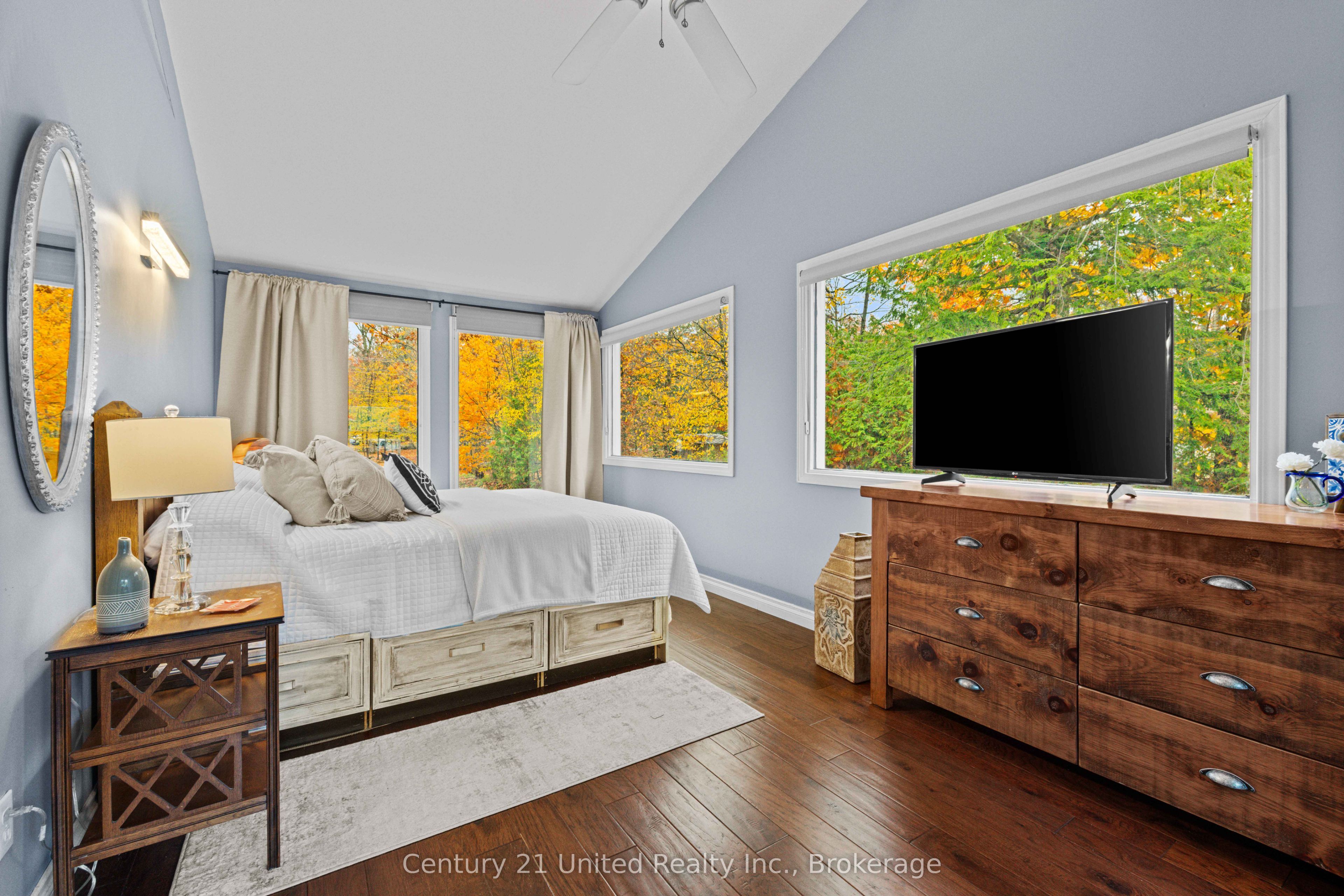 25 Sugarbush Boulevard Property Photo 12