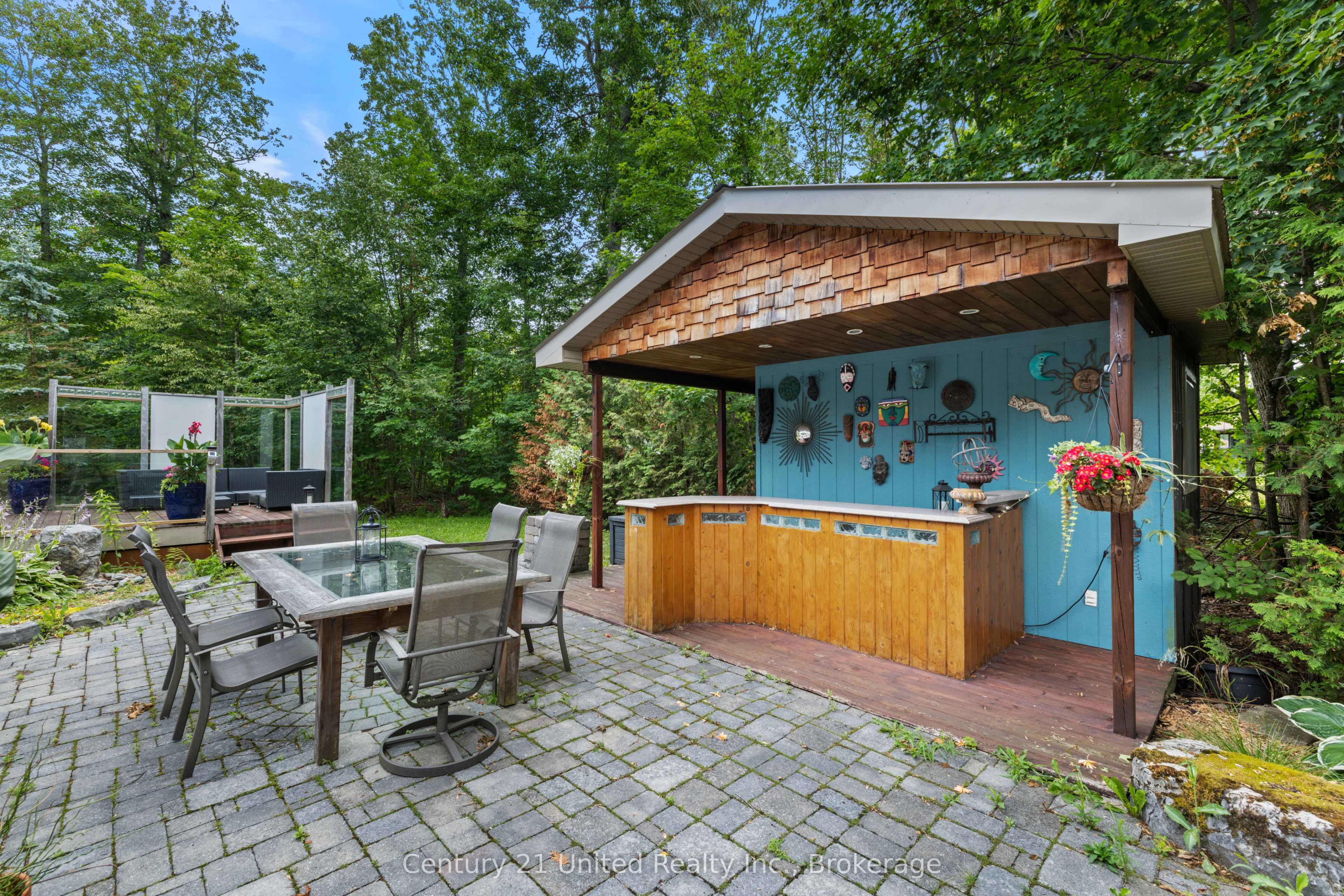 25 Sugarbush Boulevard Property Photo 23