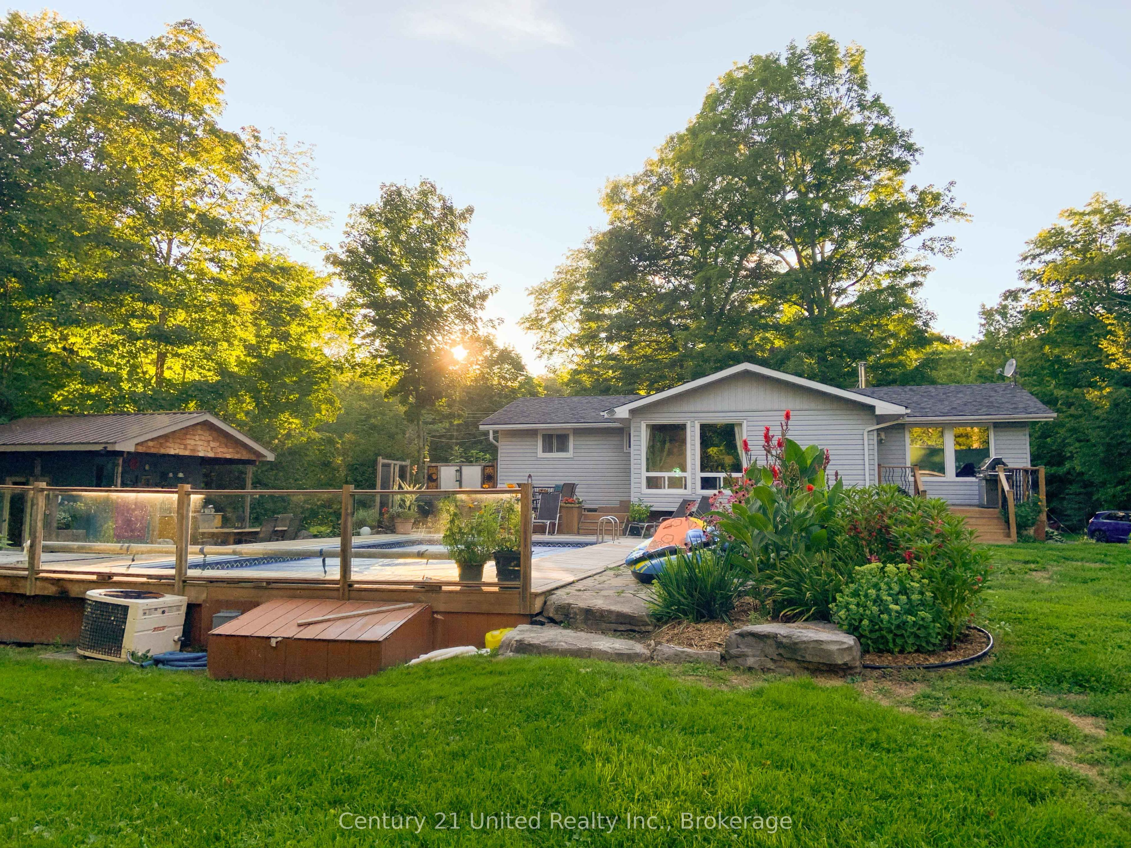 25 Sugarbush Boulevard Property Photo 33