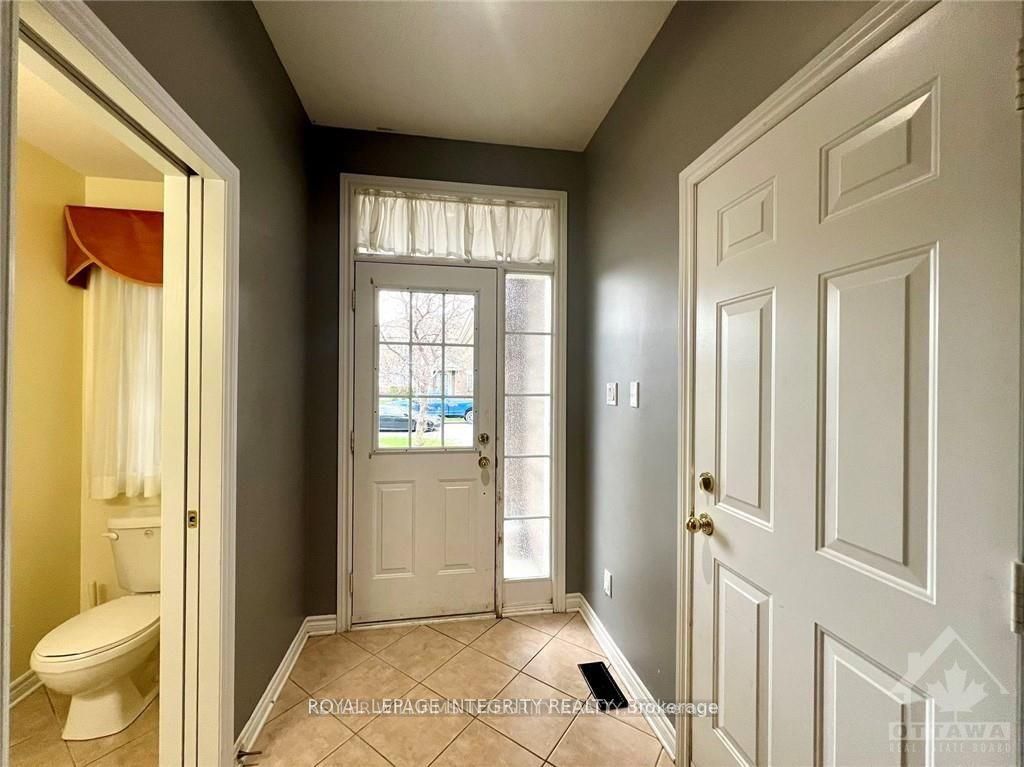 249 Saddlesmith Circle Property Photo 3