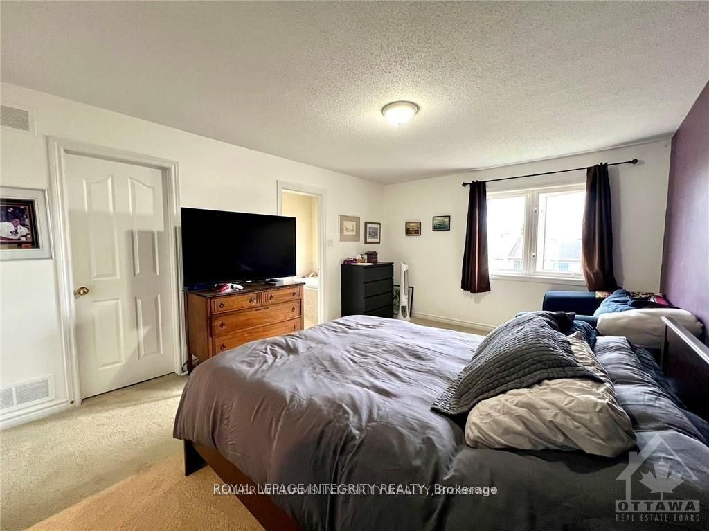 249 Saddlesmith Circle Property Photo 18