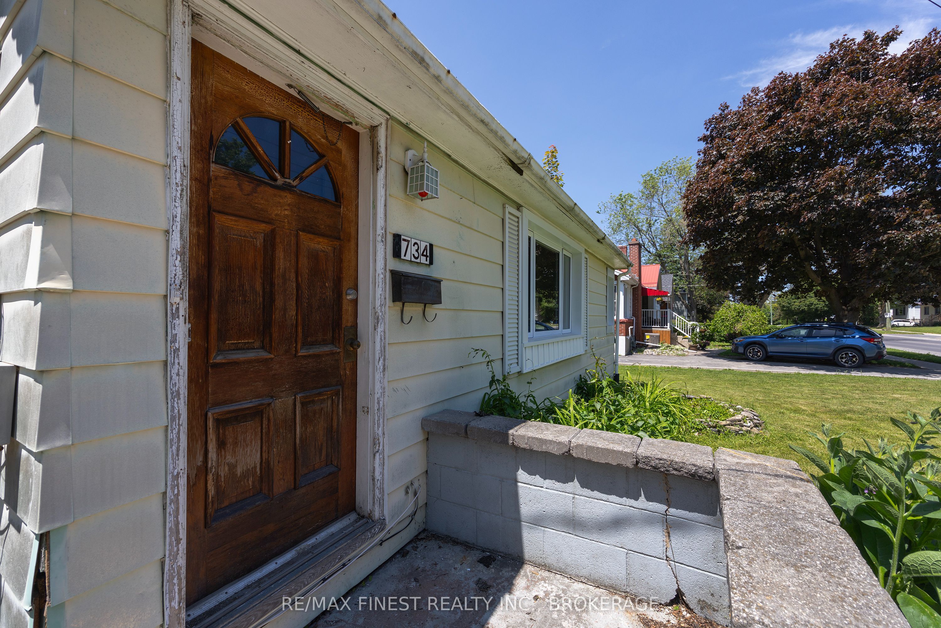 734 Portsmouth Avenue Property Photo 4