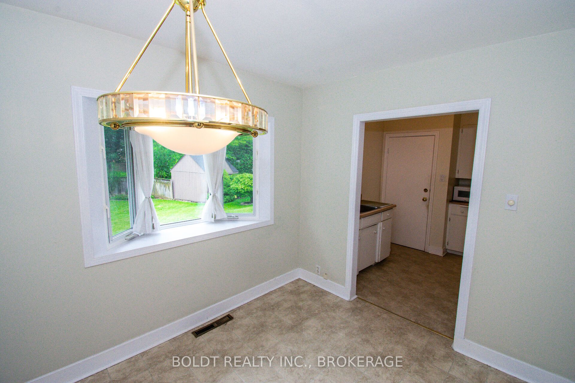25 Elm Ridge Drive Property Photo 8