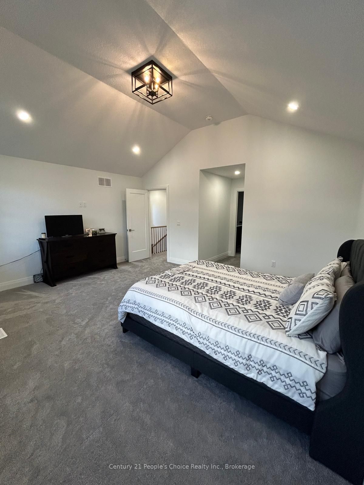43 Weymouth Street Property Photo 15