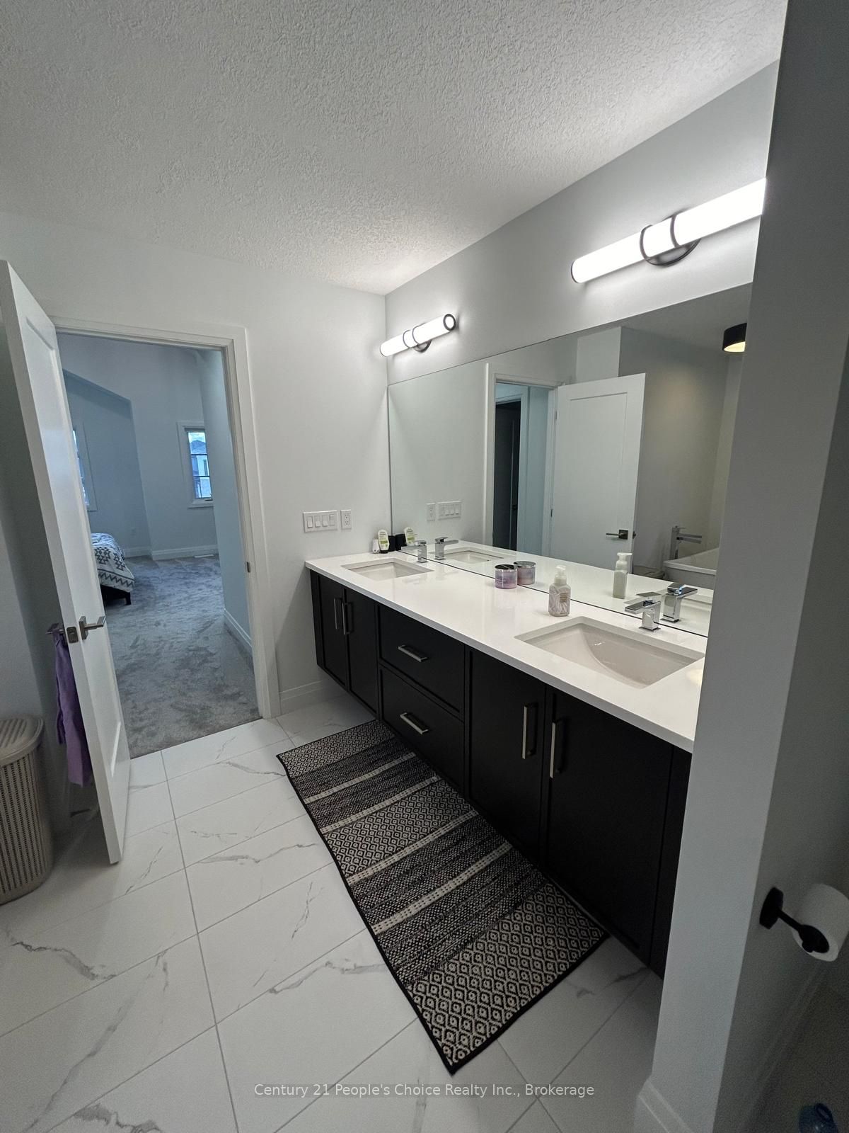 43 Weymouth Street Property Photo 18