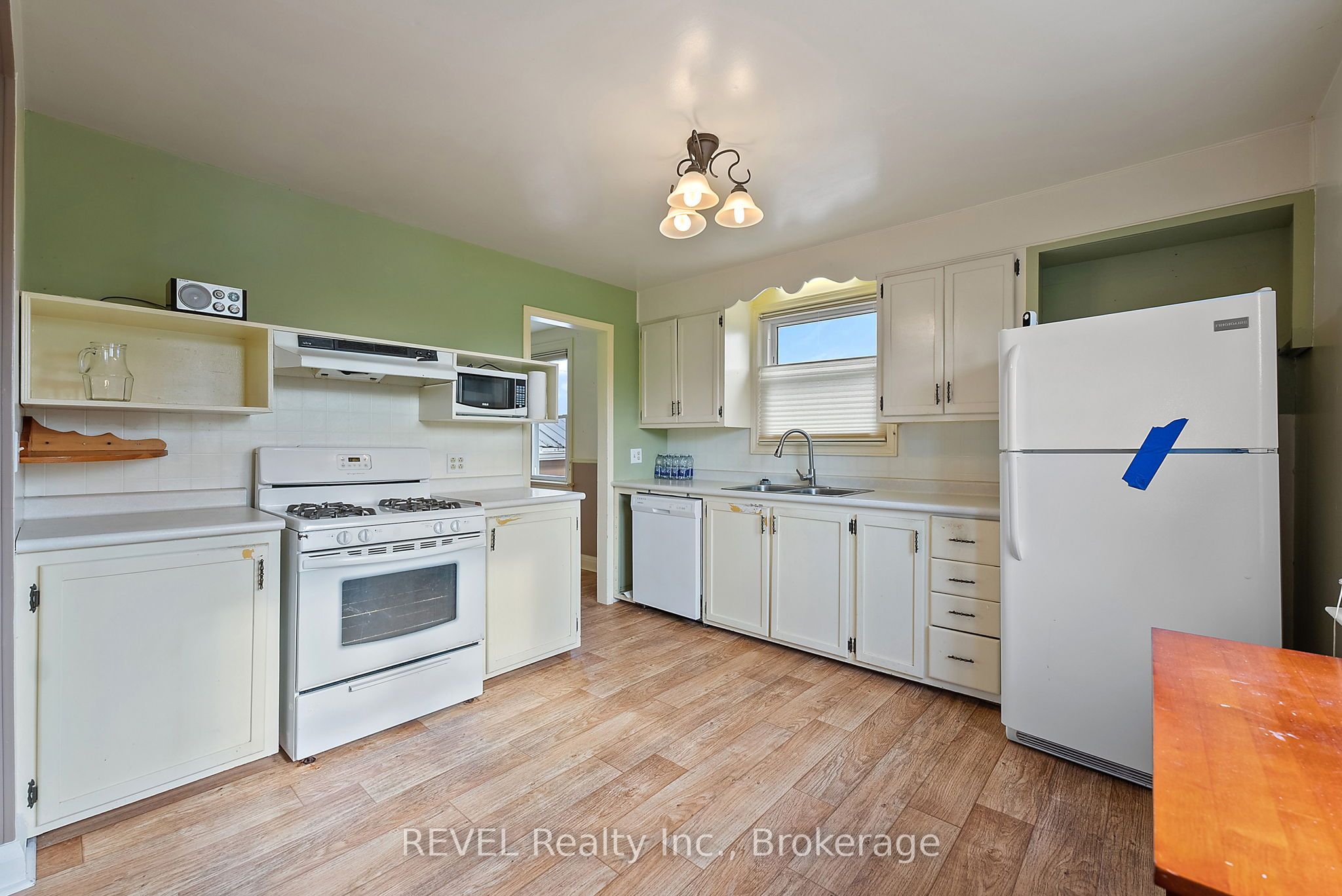 801 South Coast Drive Property Photo 10