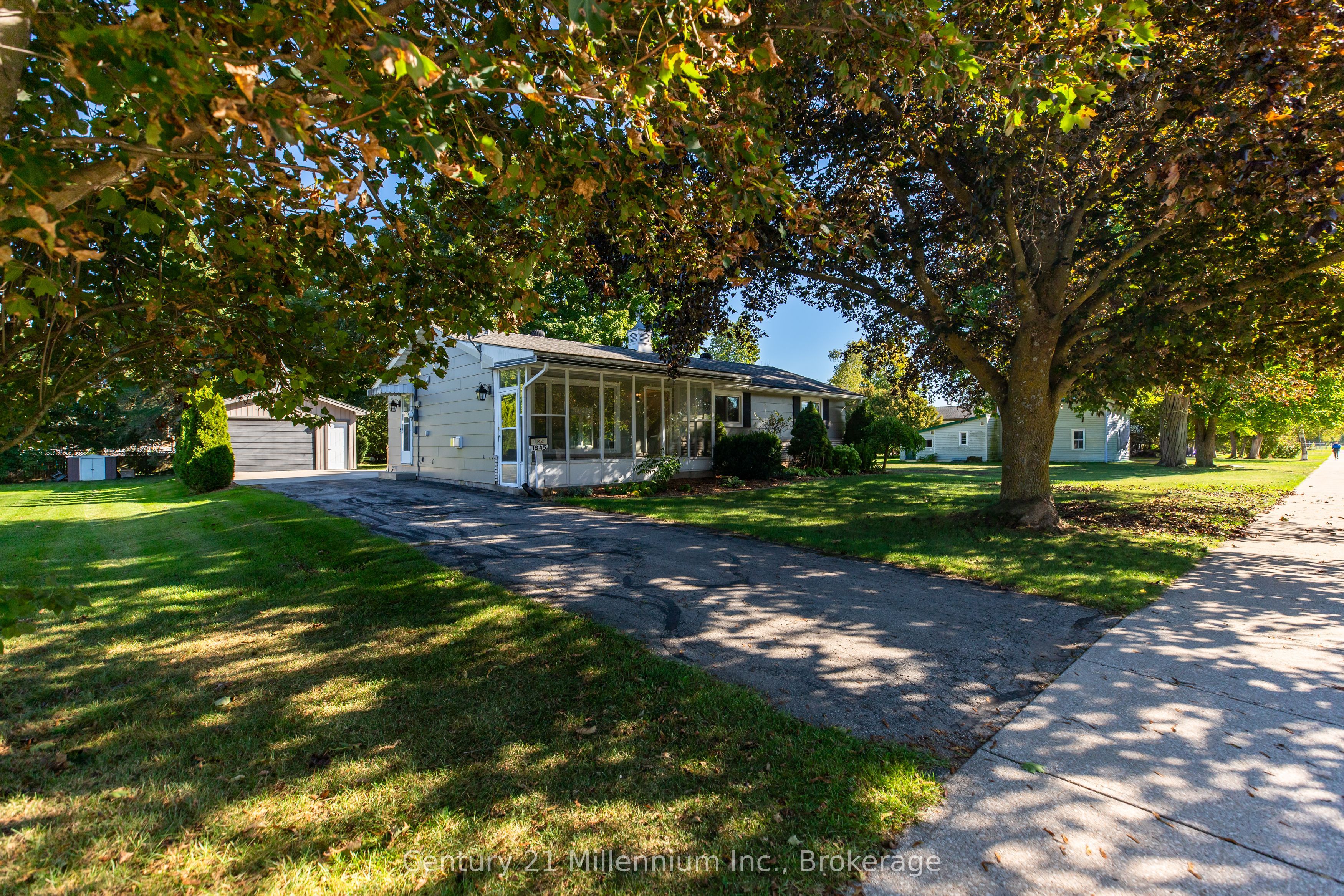 1945 7th Avenue E Property Photo 4