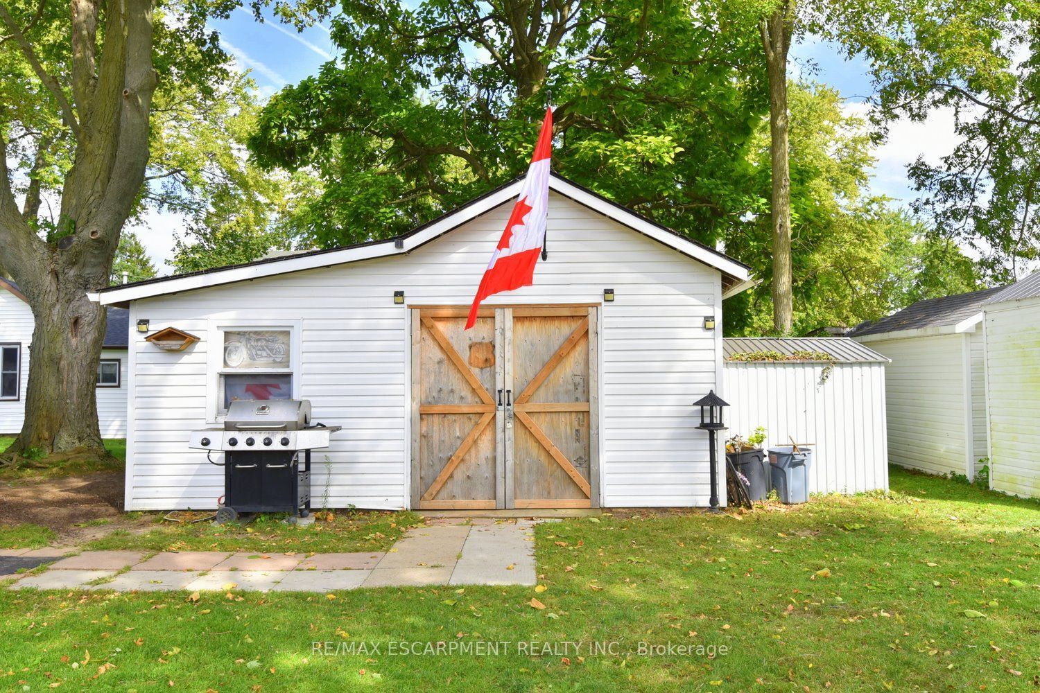 8 Chestnut Street Property Photo 17