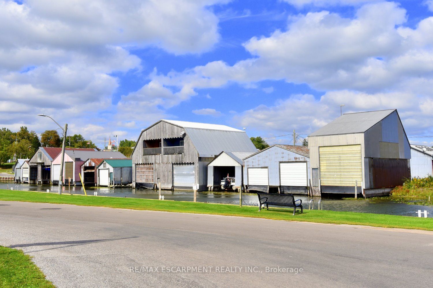 8 Chestnut Street Property Photo 23