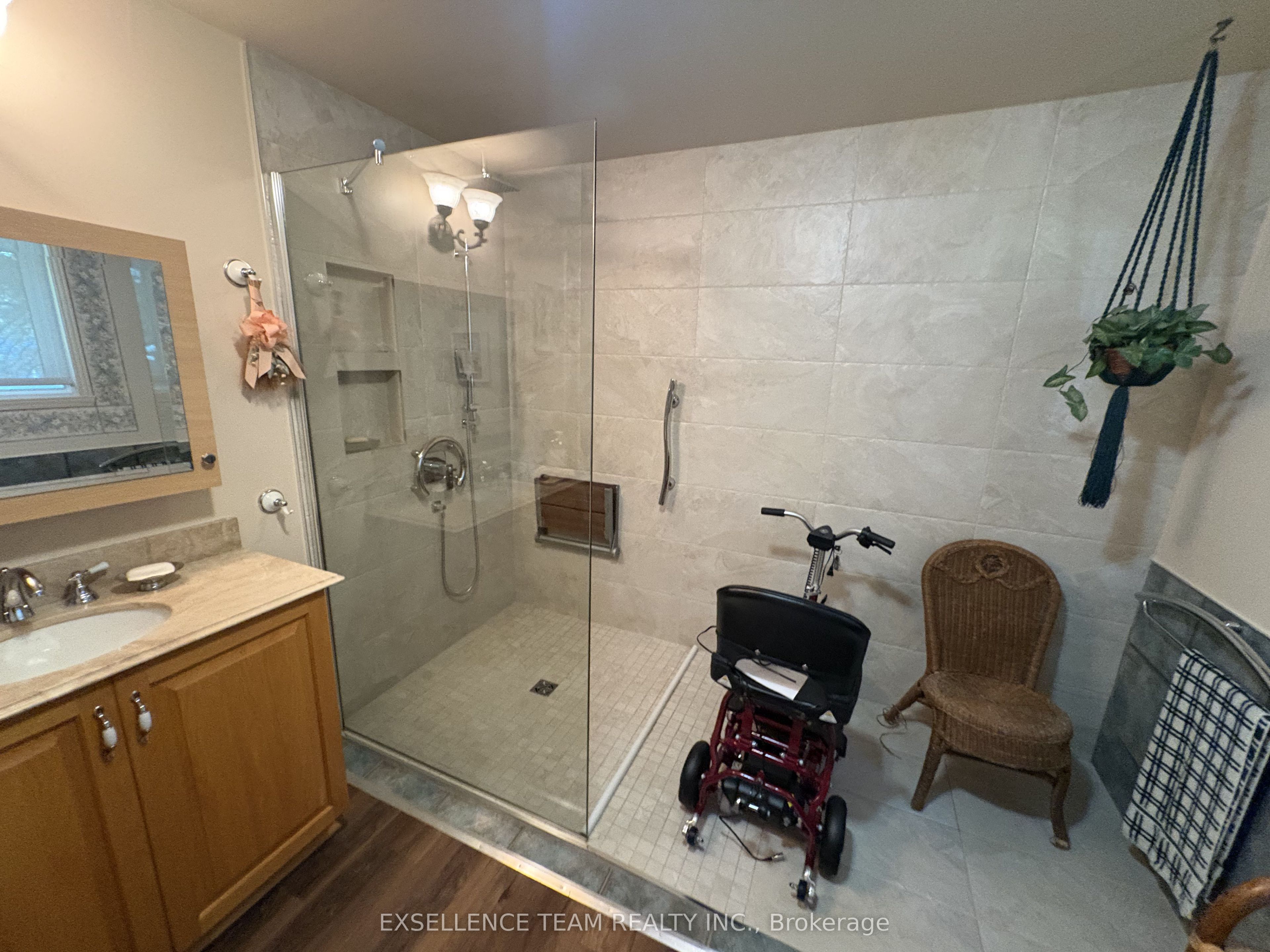 129 Kensington Street Property Photo 11