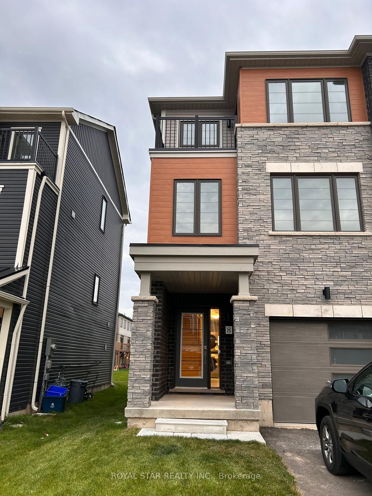 8 Baskett Street Property Photo 1