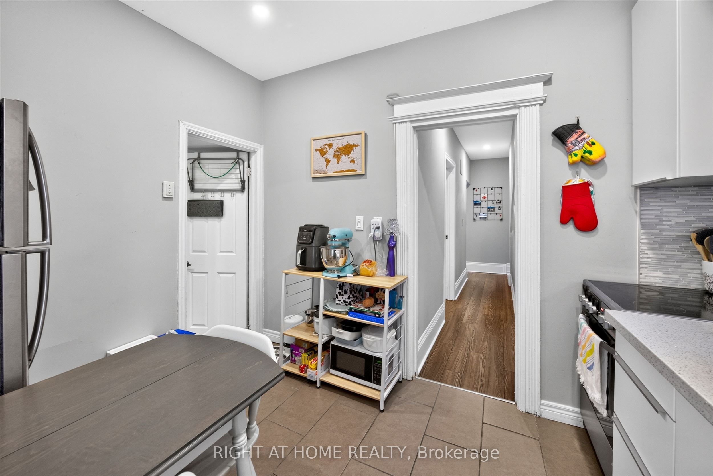 24 Locke Street S 1 Property Photo 12