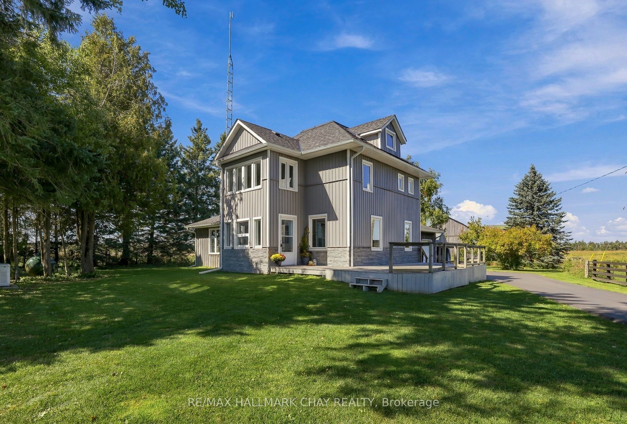 665221 20 Sideroad Property Photo 3