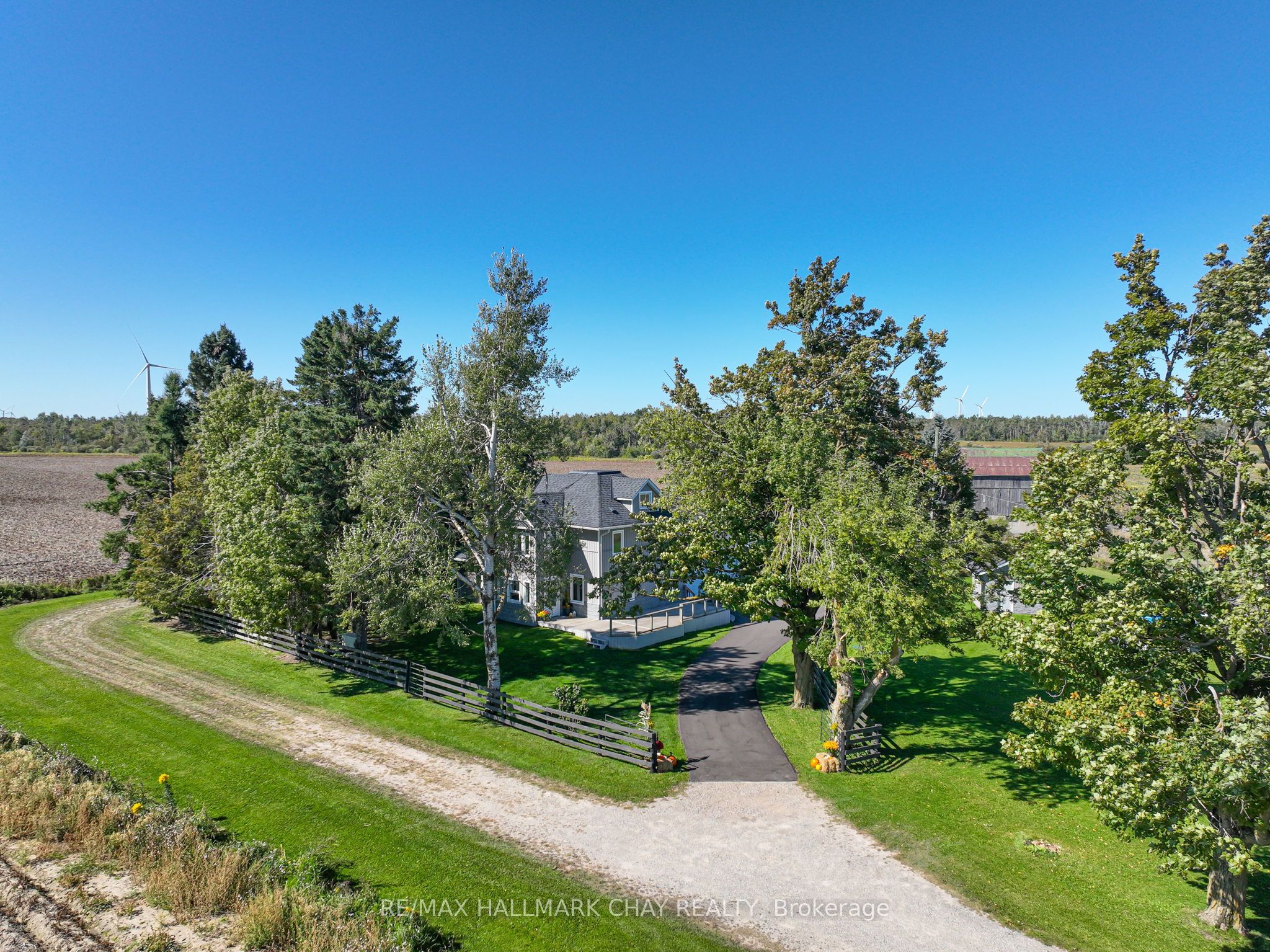665221 20 Sideroad Property Photo 47