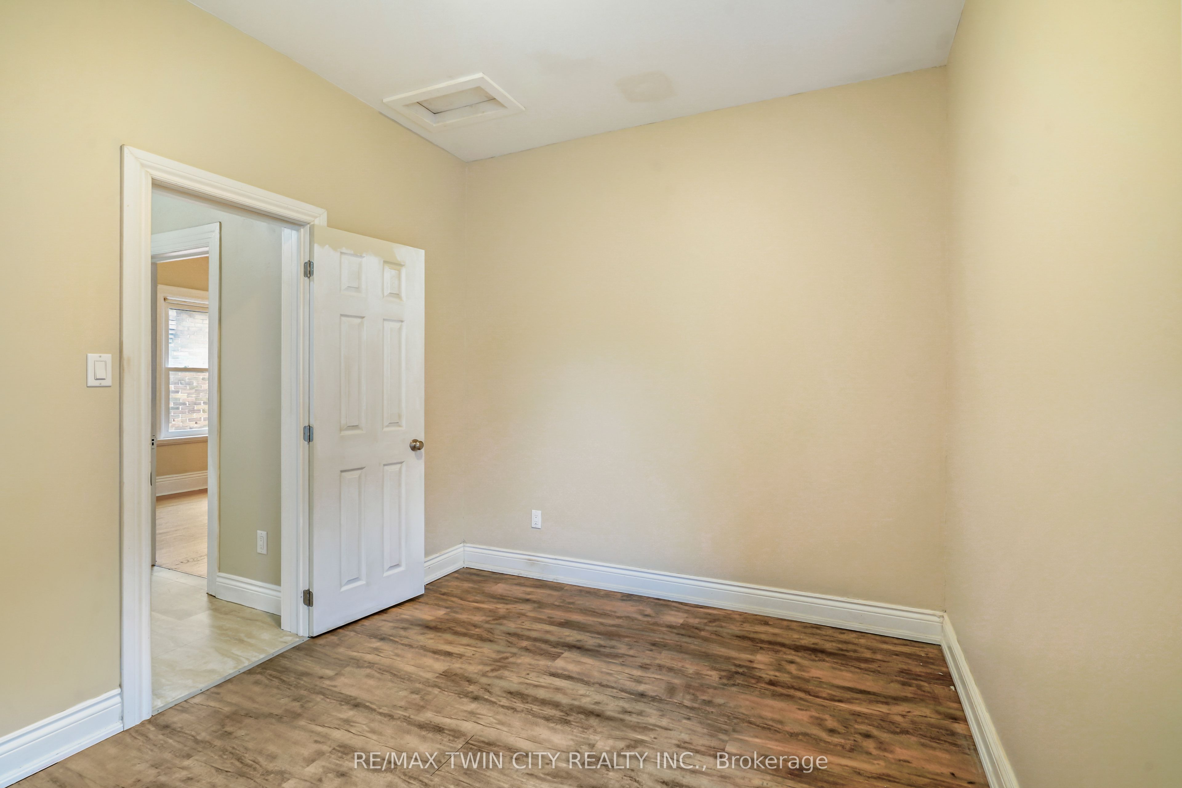 25 Alonzo Street Property Photo 22