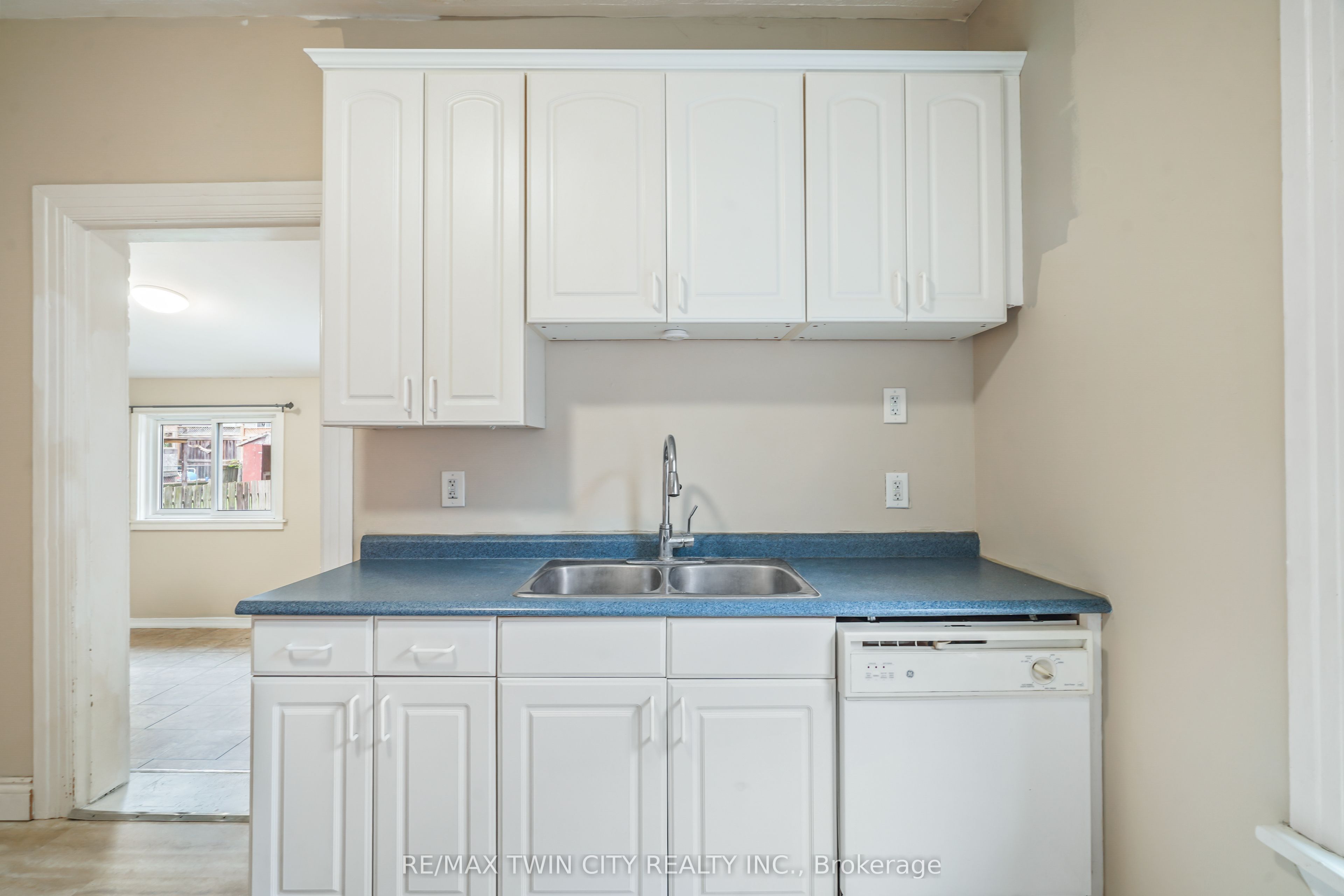 25 Alonzo Street Property Photo 25