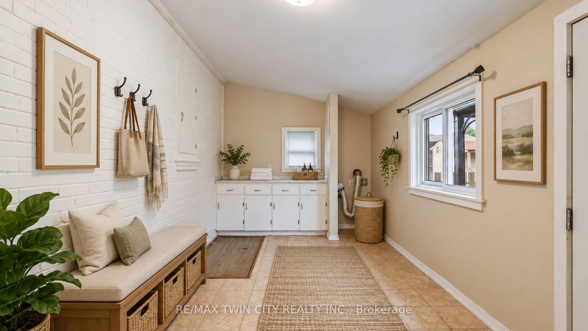 25 Alonzo Street Property Photo 31