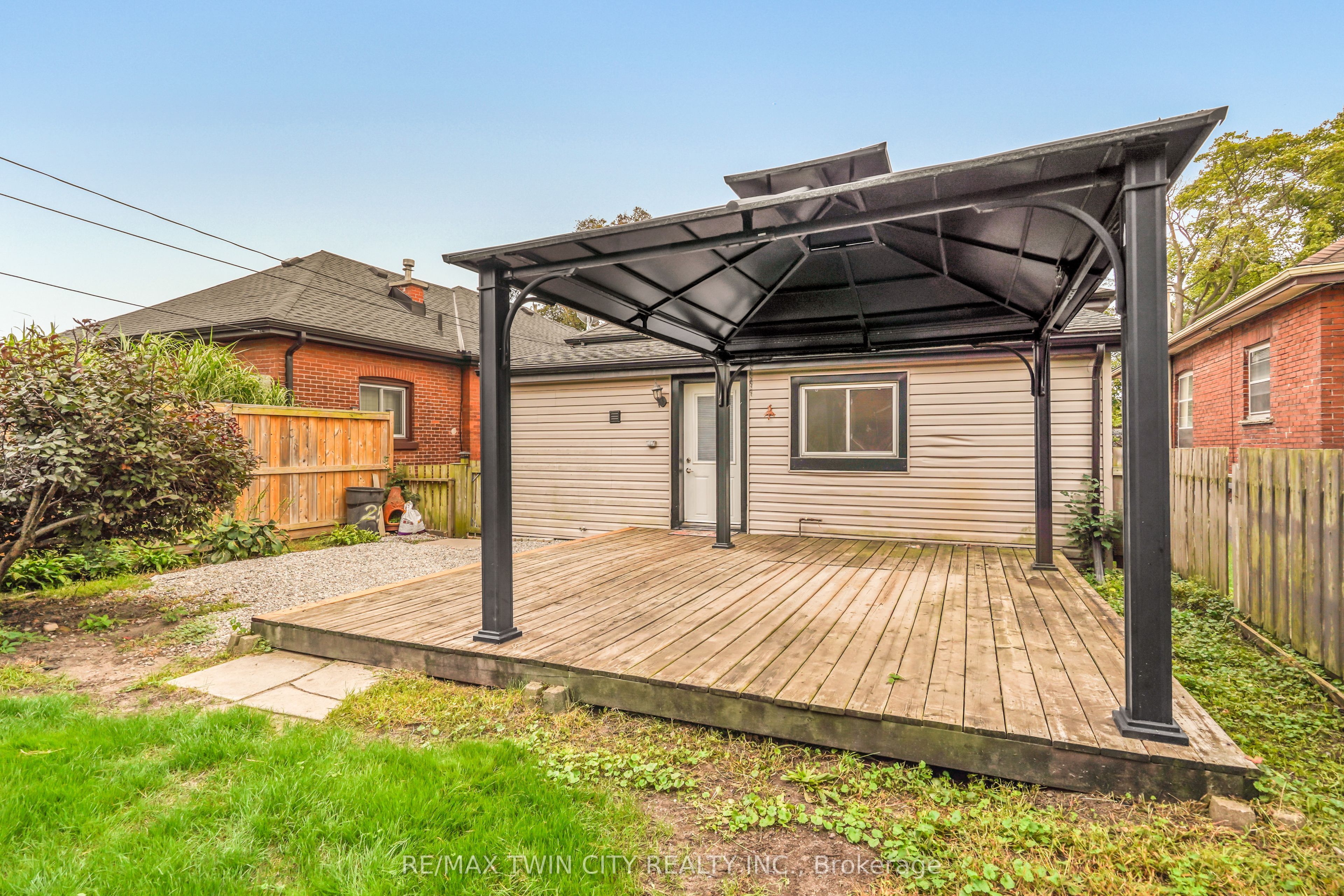 25 Alonzo Street Property Photo 34