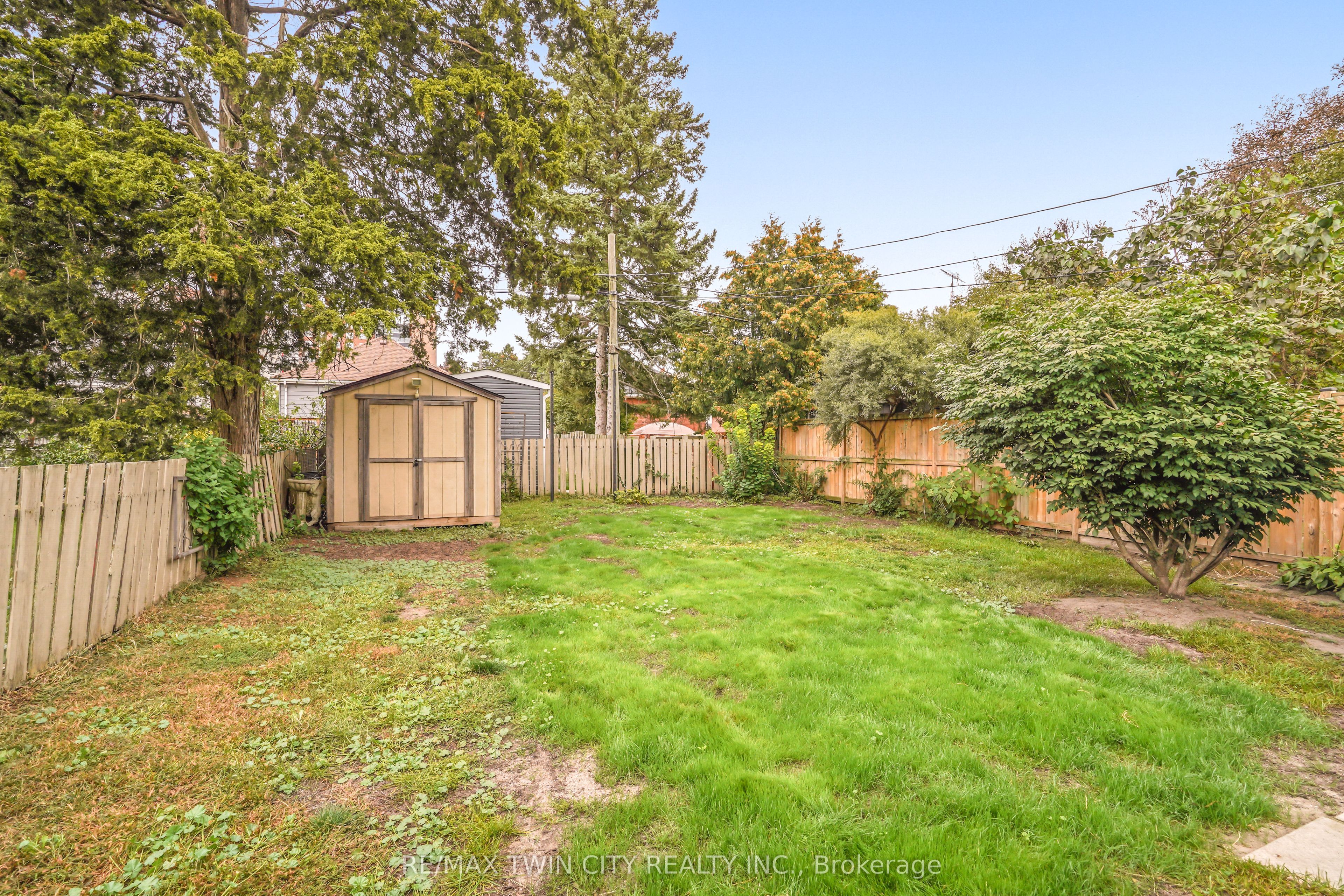 25 Alonzo Street Property Photo 35