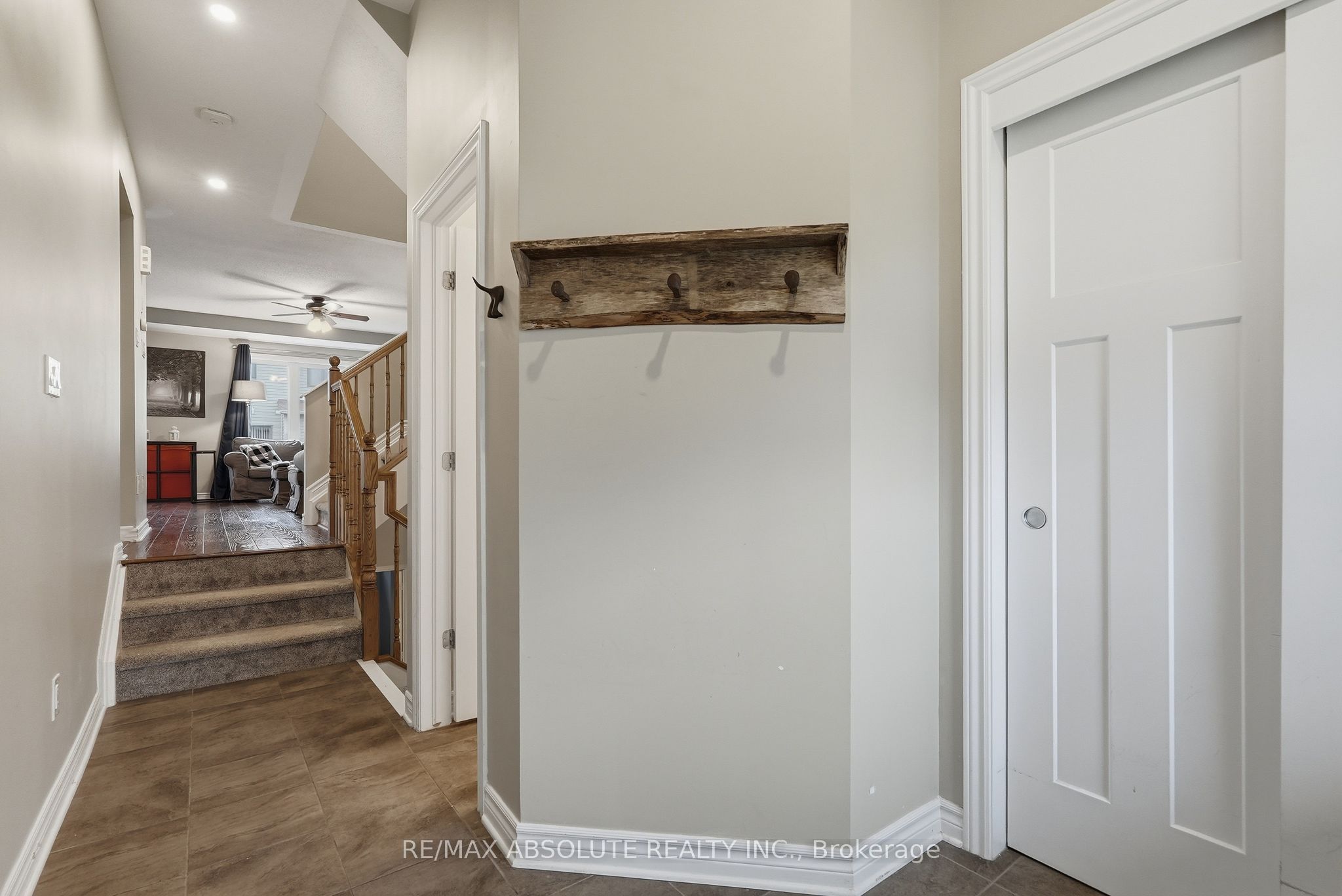 696 Trigoria Crescent Property Photo 4