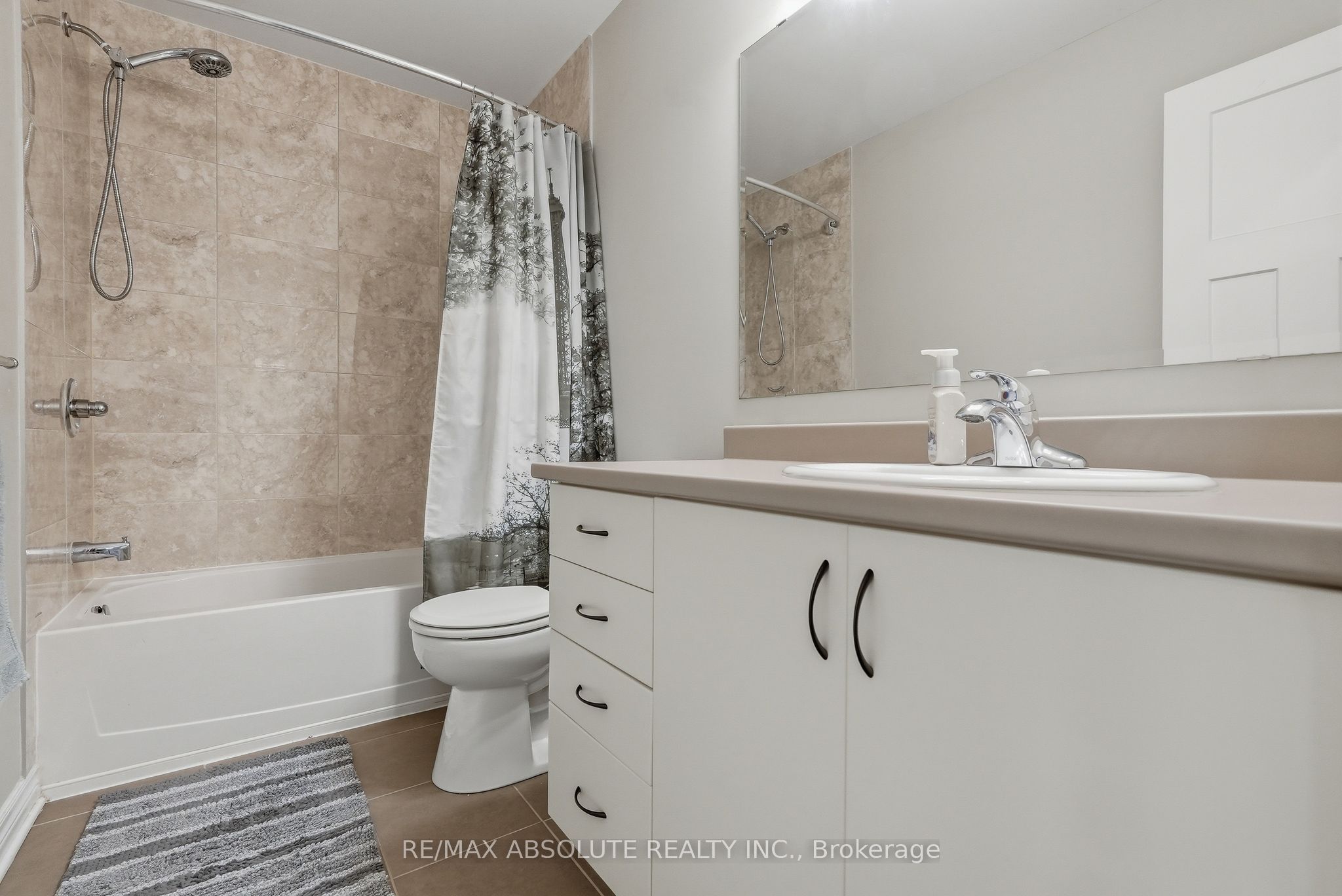 696 Trigoria Crescent Property Photo 21