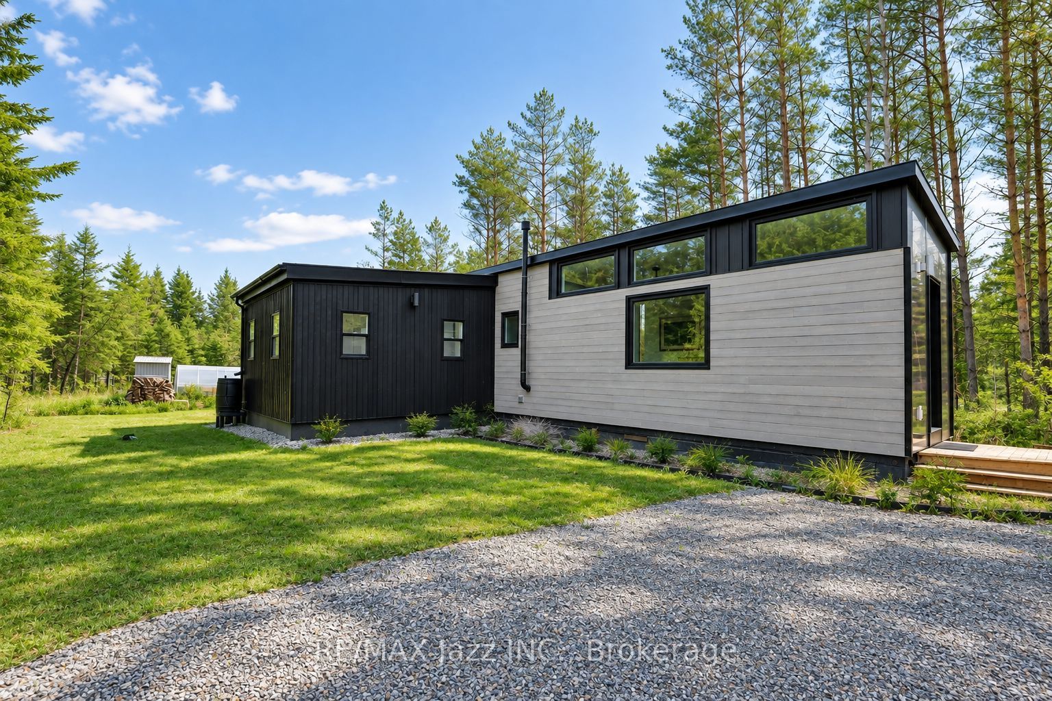 473 Fleetwood Road Property Photo 1