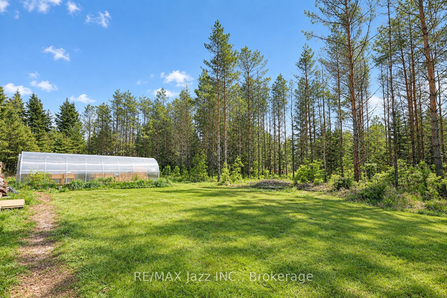 473 Fleetwood Road Property Photo 11