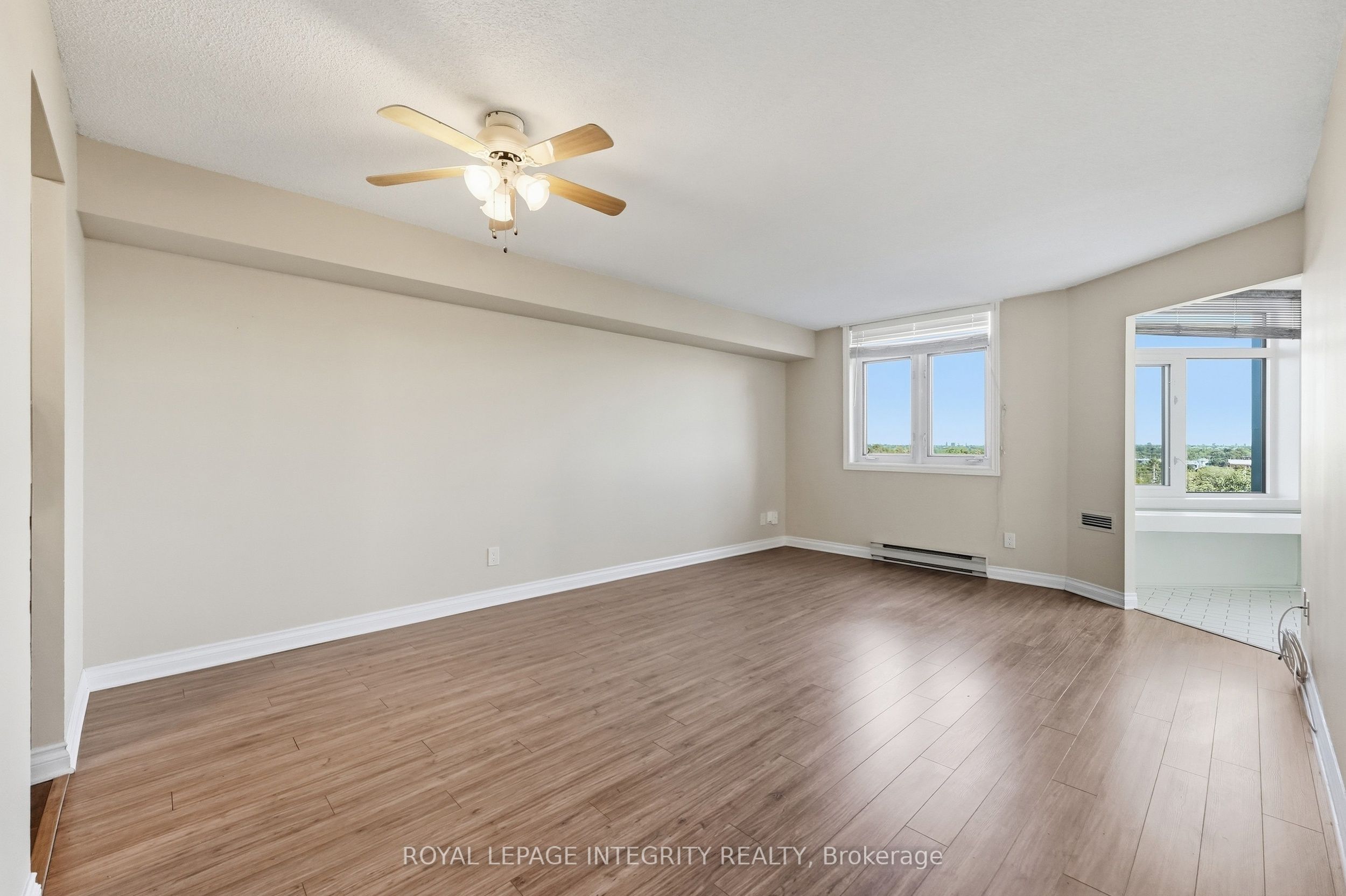 1025 Grenon Avenue 808 Property Photo 3