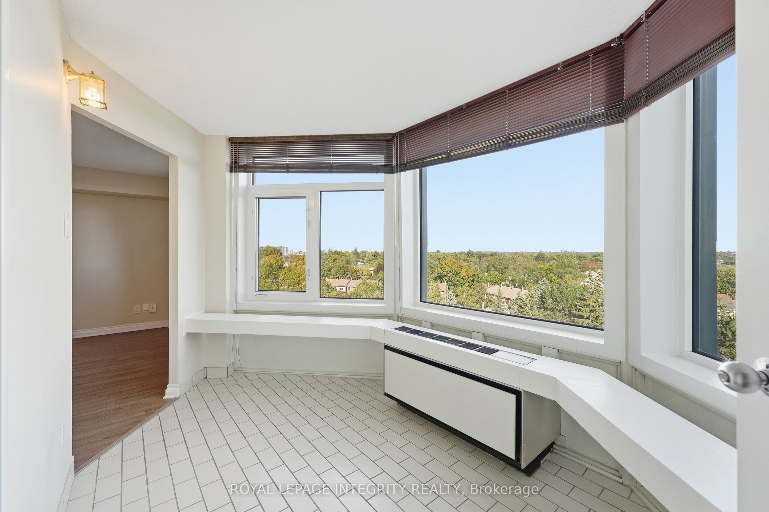 1025 Grenon Avenue 808 Property Photo 12