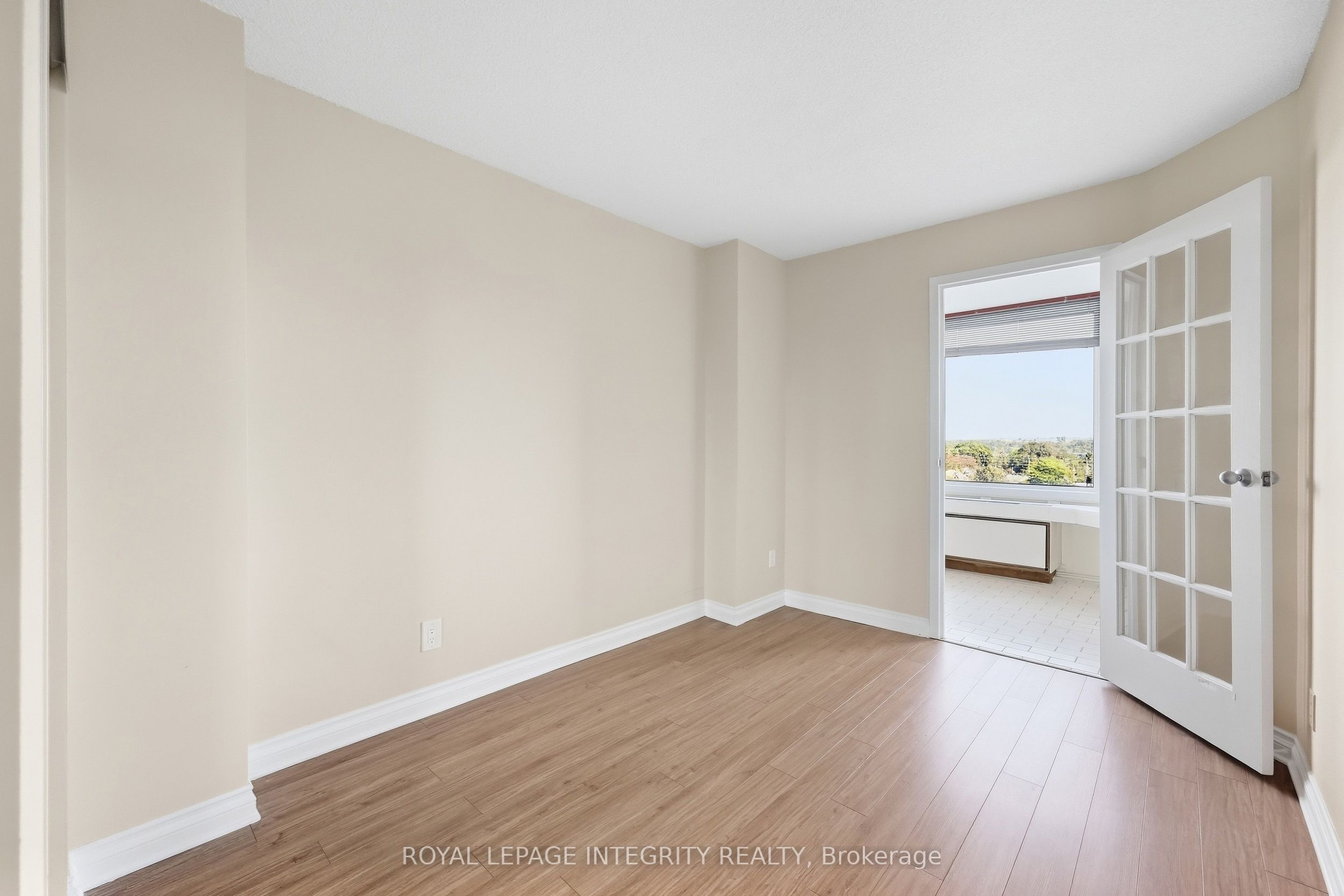 1025 Grenon Avenue 808 Property Photo 14