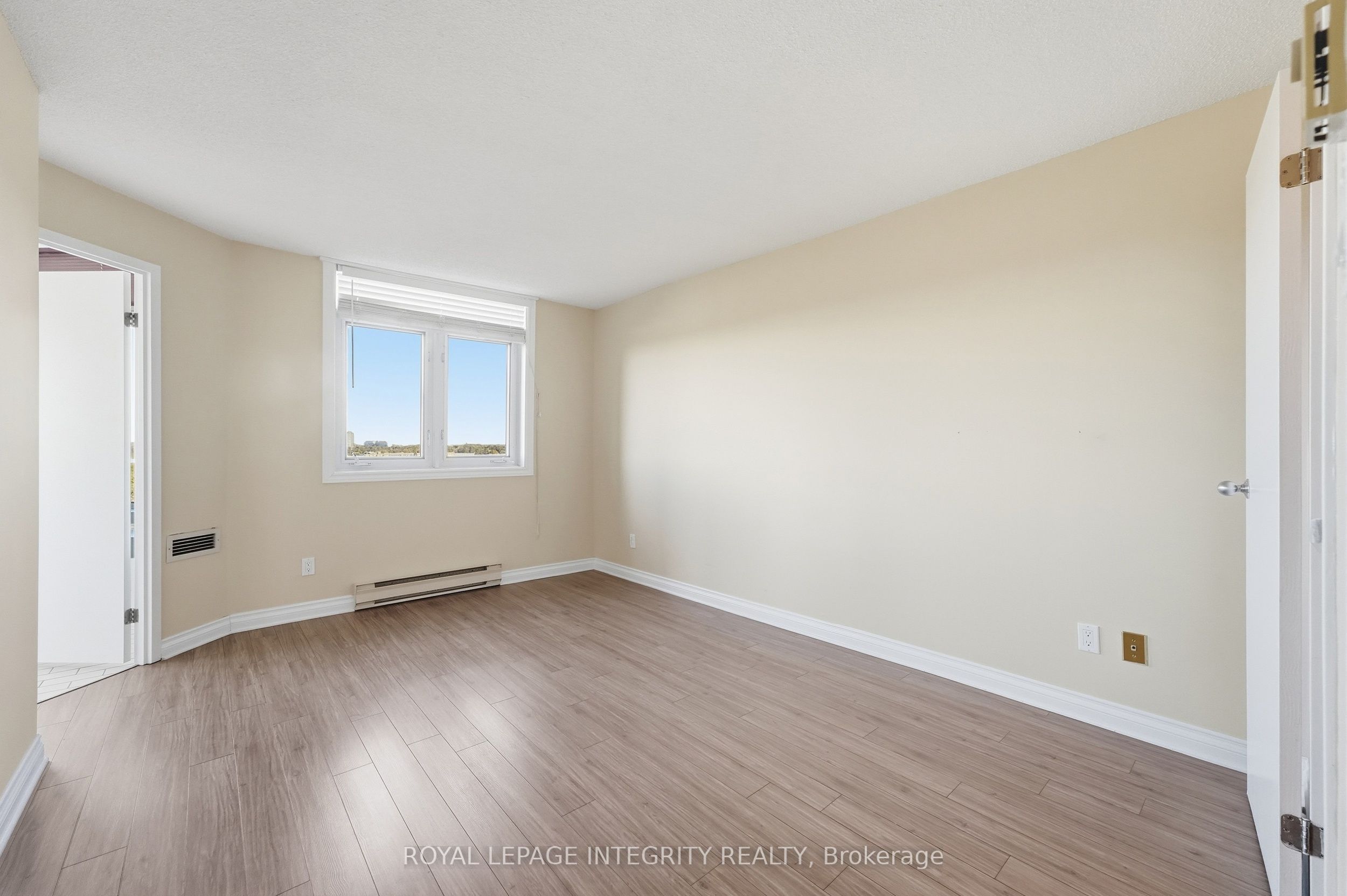 1025 Grenon Avenue 808 Property Photo 15