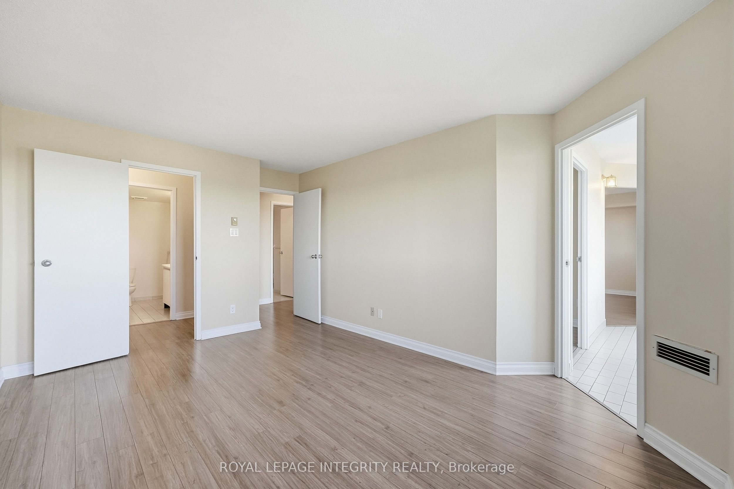 1025 Grenon Avenue 808 Property Photo 16