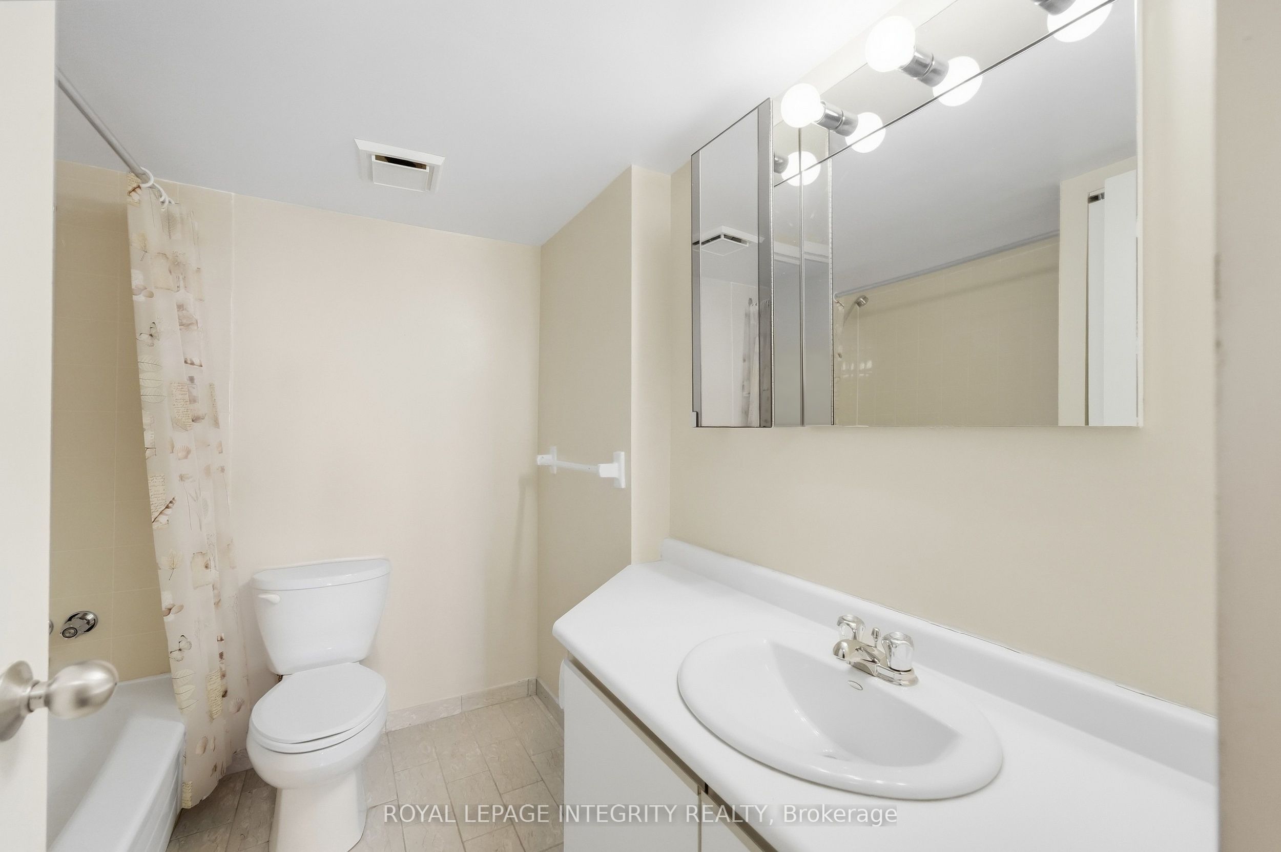 1025 Grenon Avenue 808 Property Photo 19
