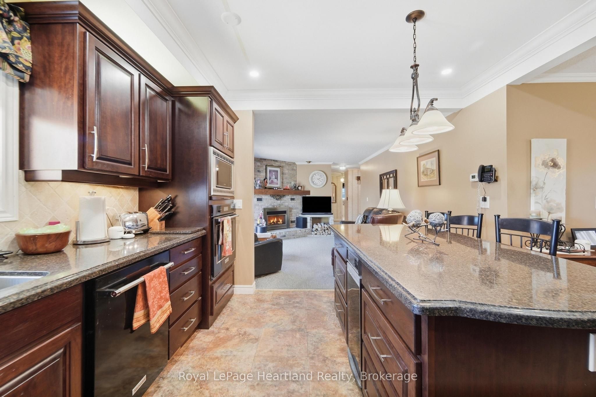 283 Albert Street Property Photo 10