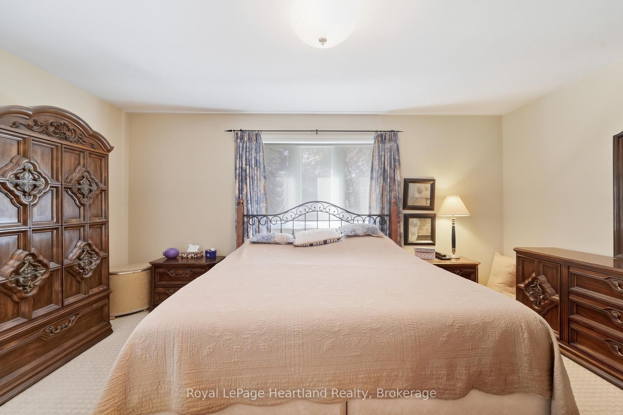 283 Albert Street Property Photo 25