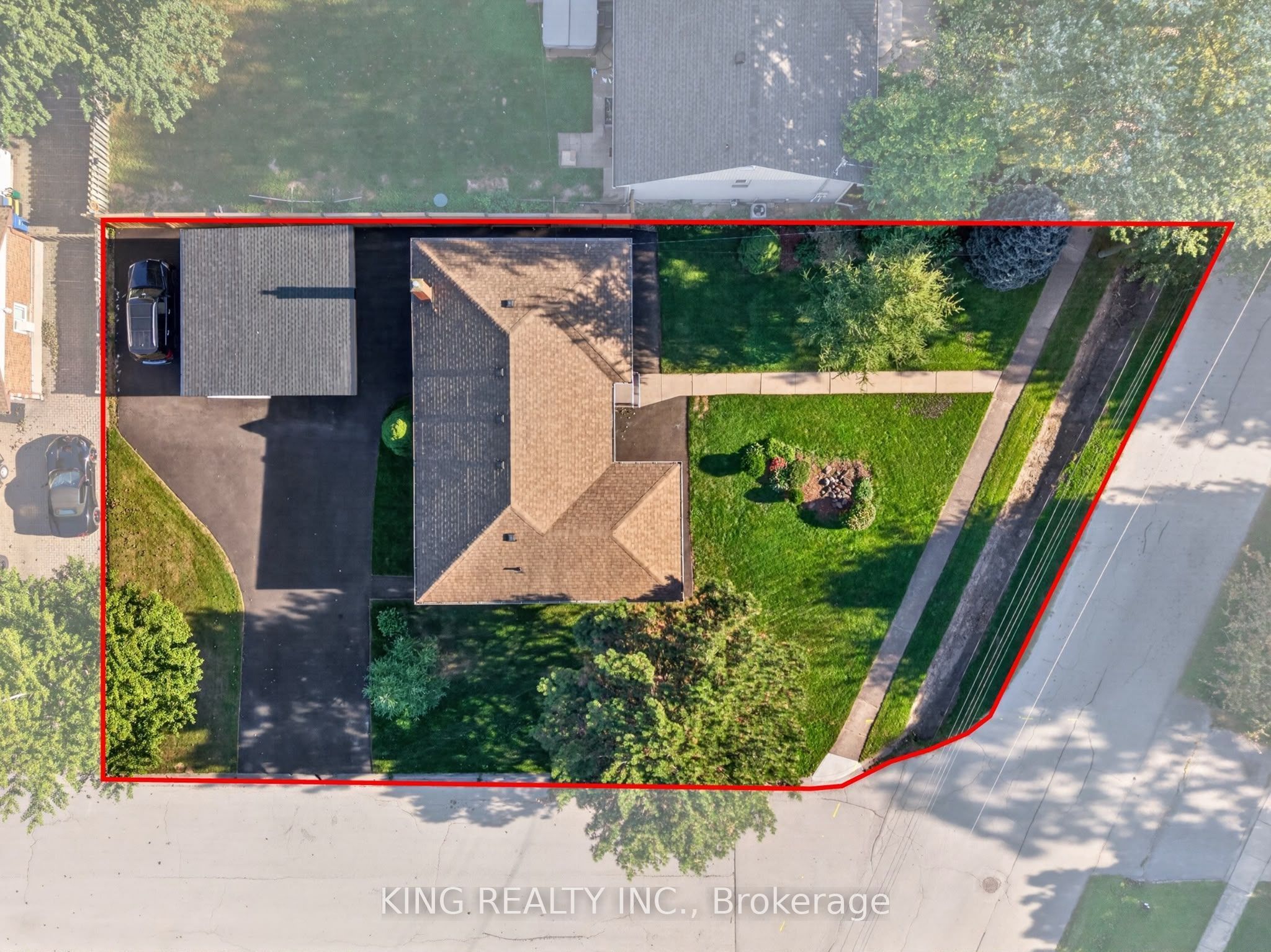 35 Hewko Street Property Photo 1