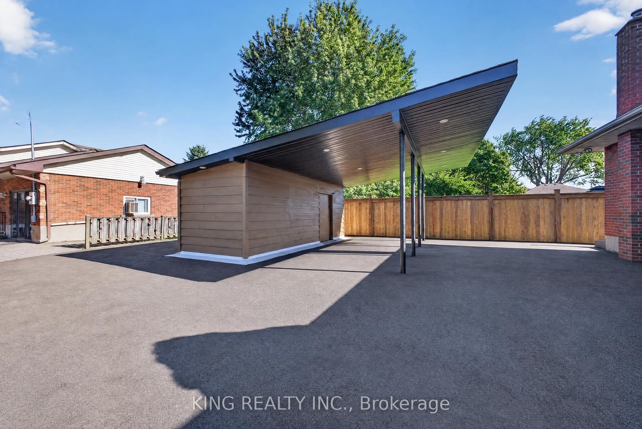 35 Hewko Street Property Photo 6