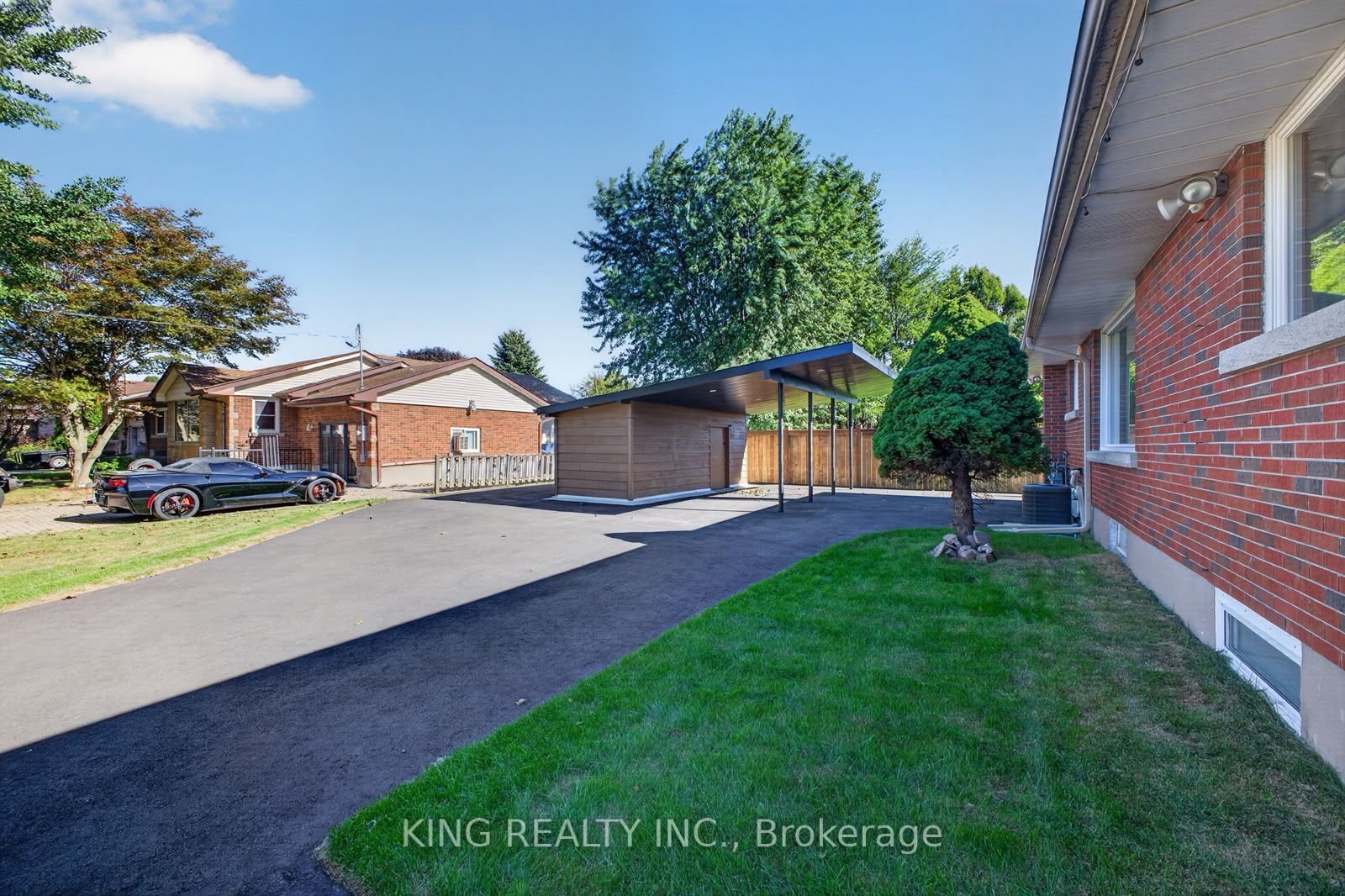 35 Hewko Street Property Photo 7