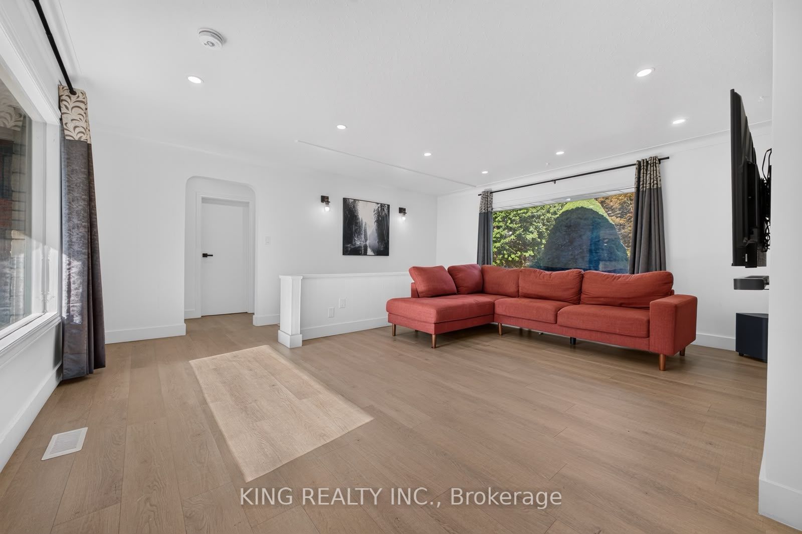 35 Hewko Street Property Photo 16