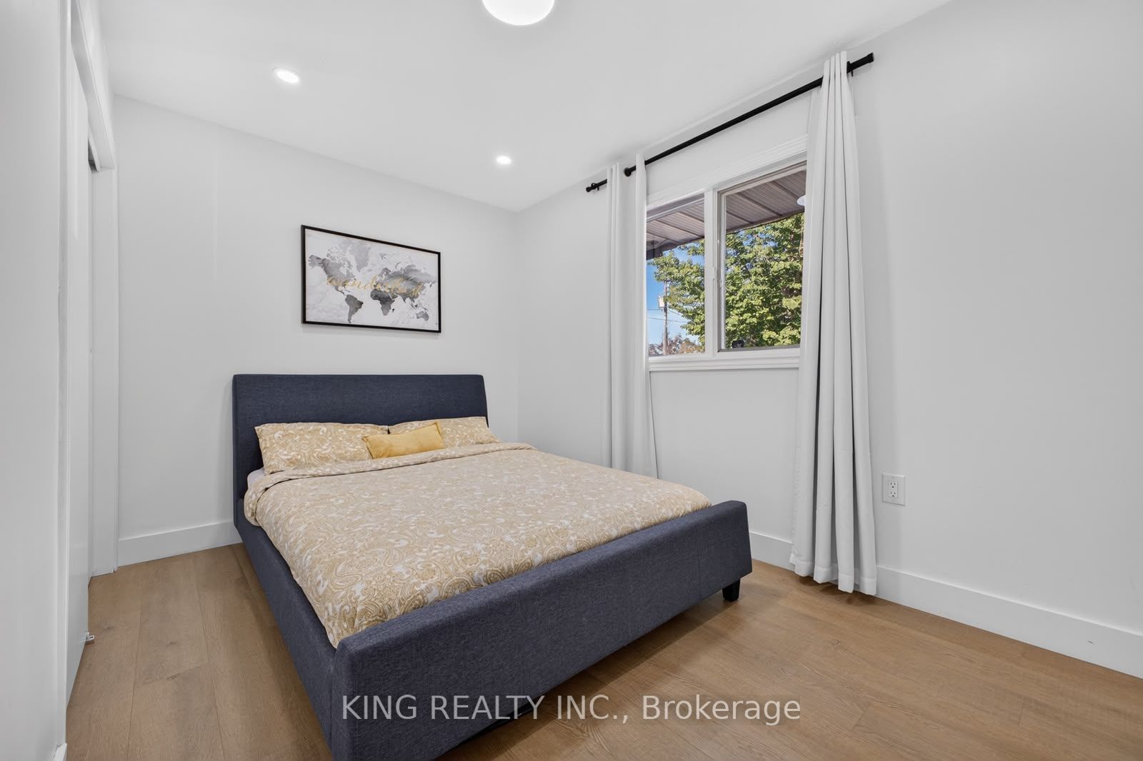 35 Hewko Street Property Photo 27
