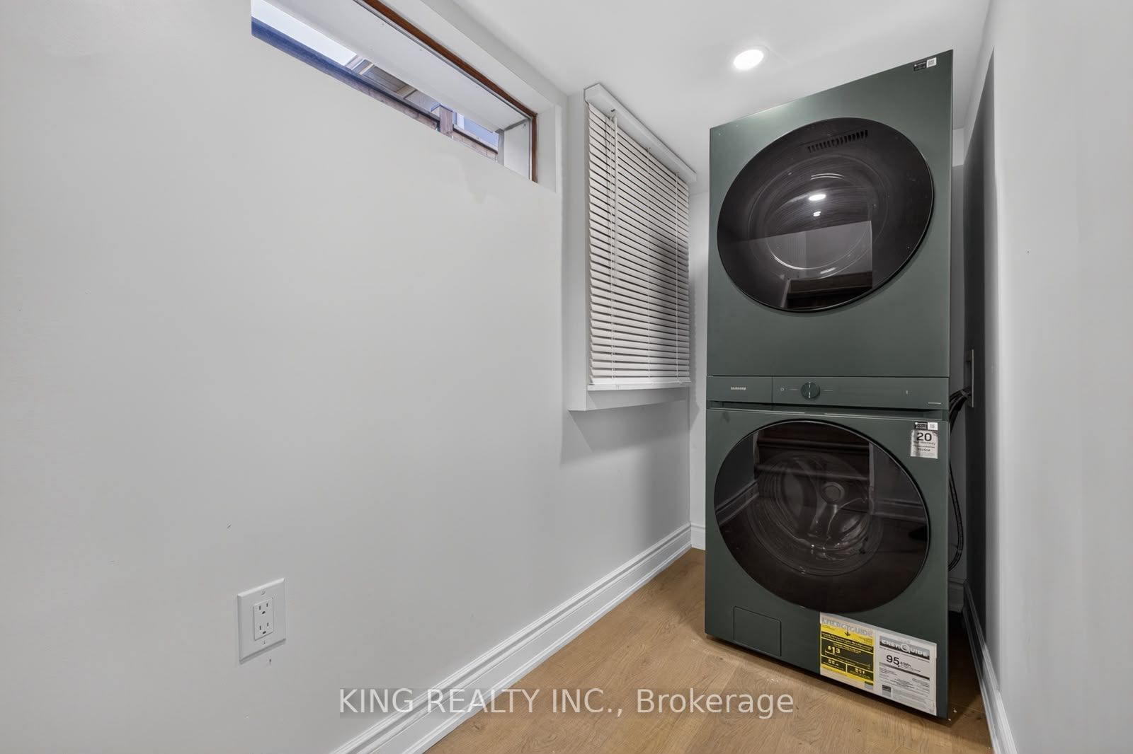 35 Hewko Street Property Photo 33