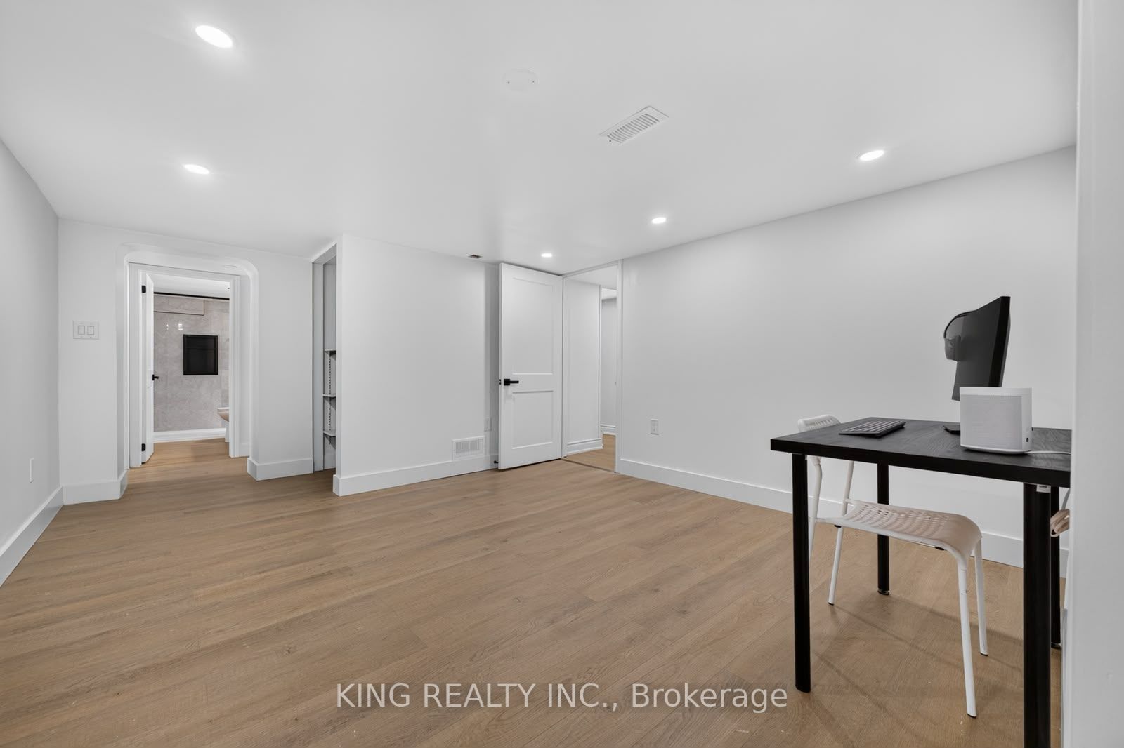 35 Hewko Street Property Photo 36