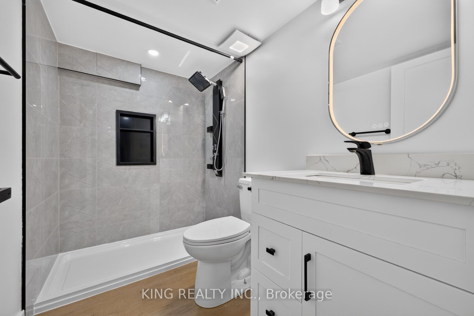35 Hewko Street Property Photo 46