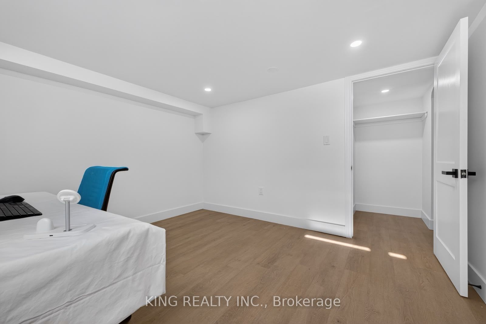 35 Hewko Street Property Photo 49