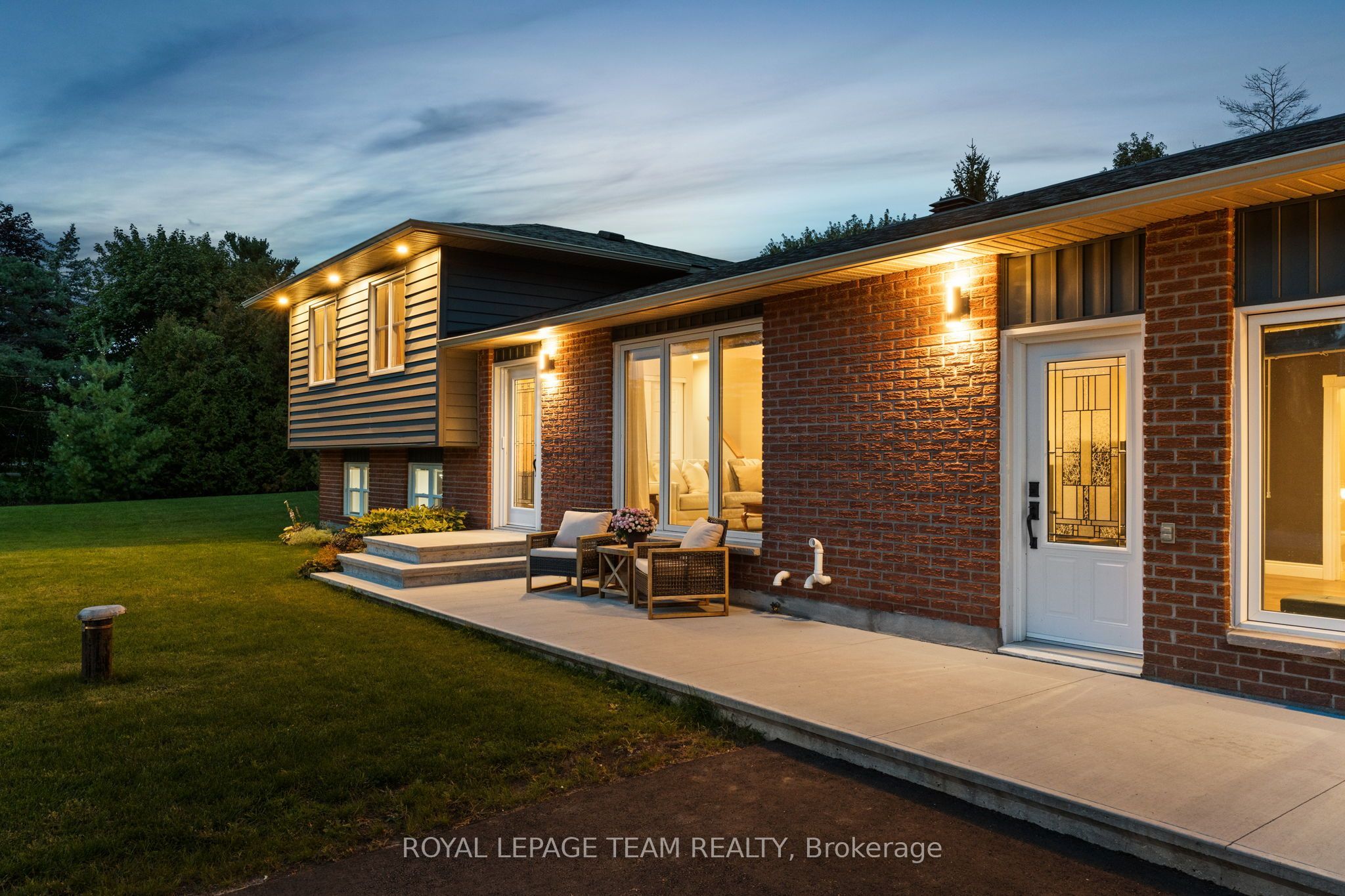 1610 Rideauvale Avenue Property Photo 3