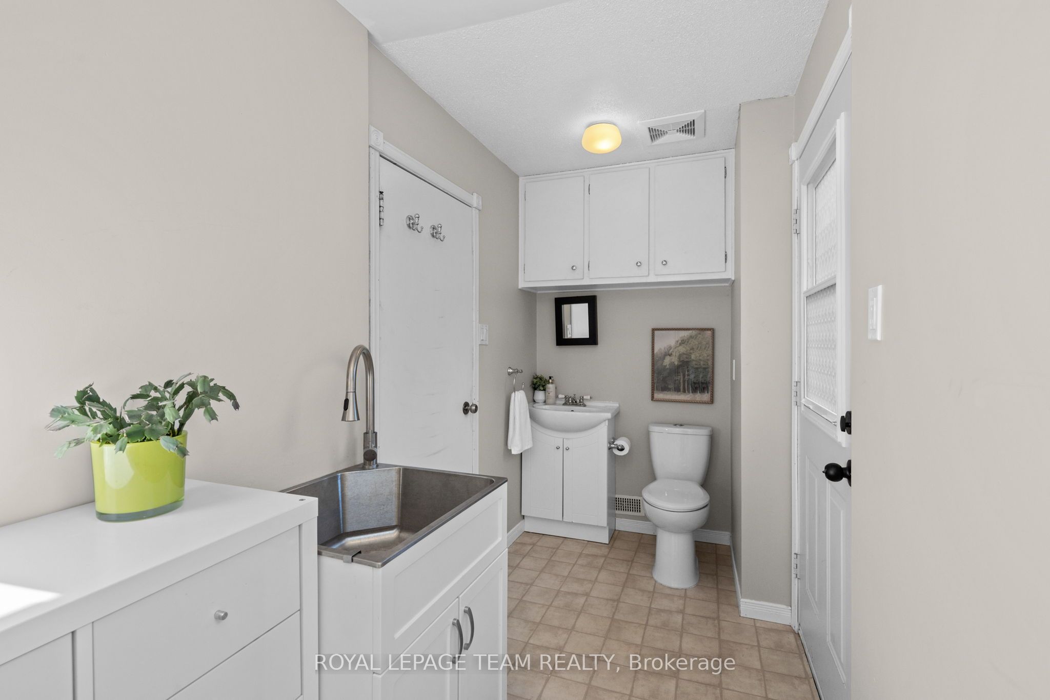 1610 Rideauvale Avenue Property Photo 19
