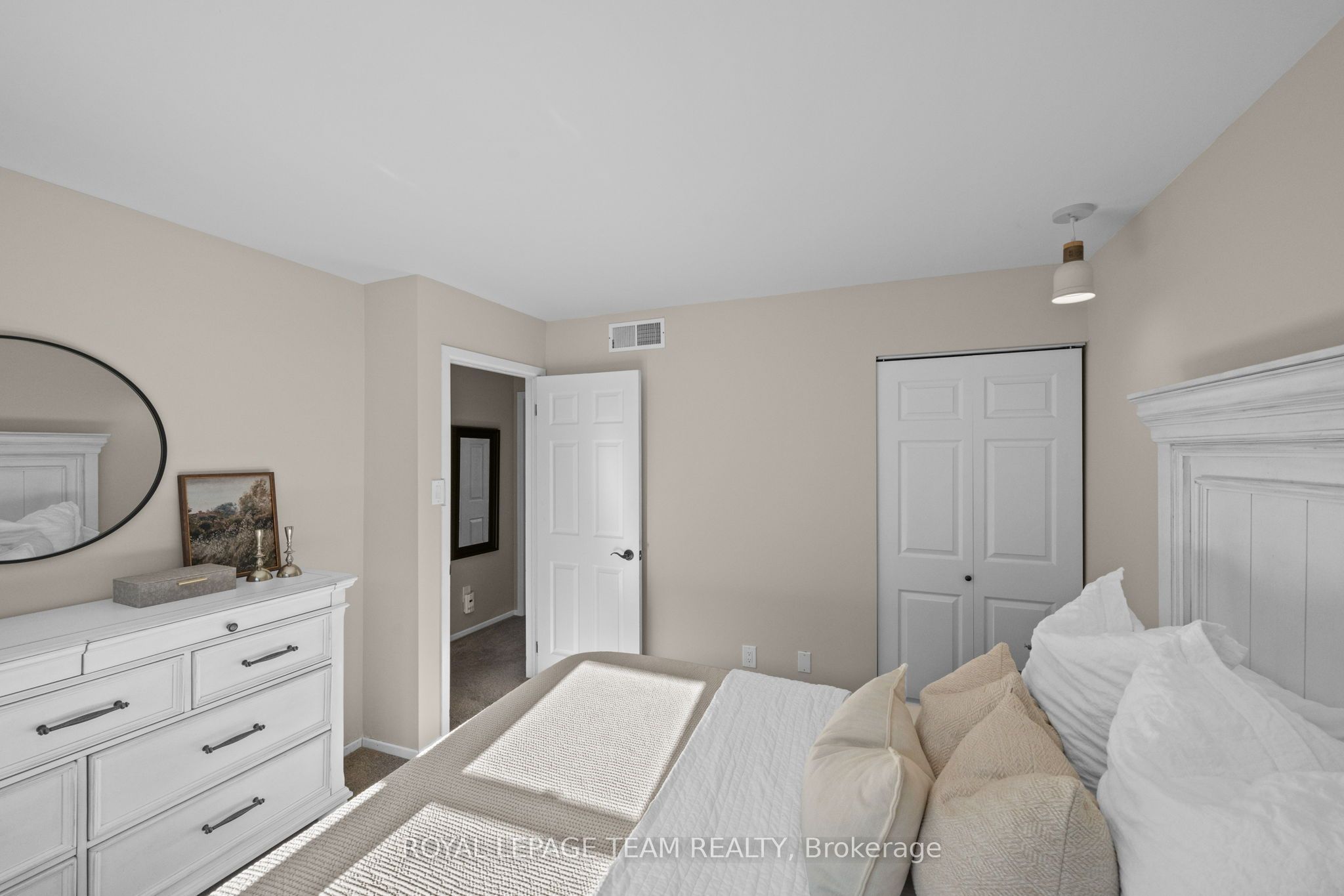 1610 Rideauvale Avenue Property Photo 22