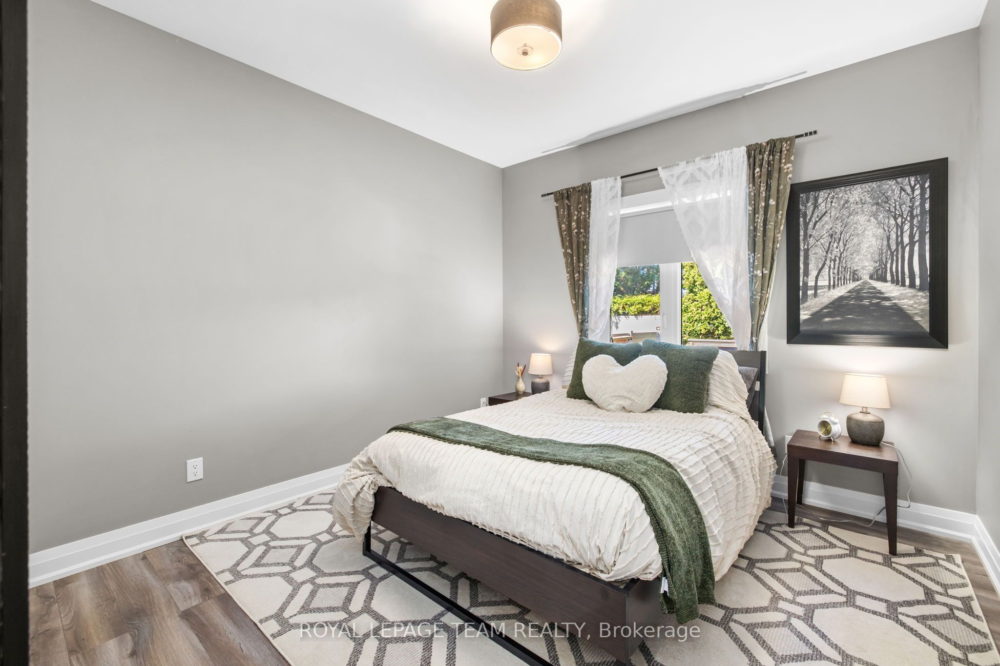 60 De La Rive Drive Property Photo 21