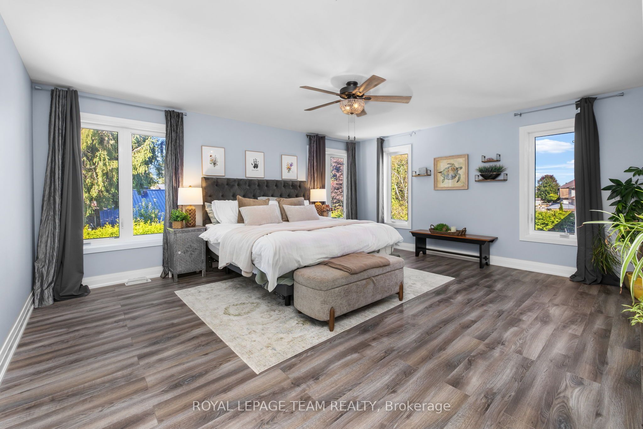 60 De La Rive Drive Property Photo 24