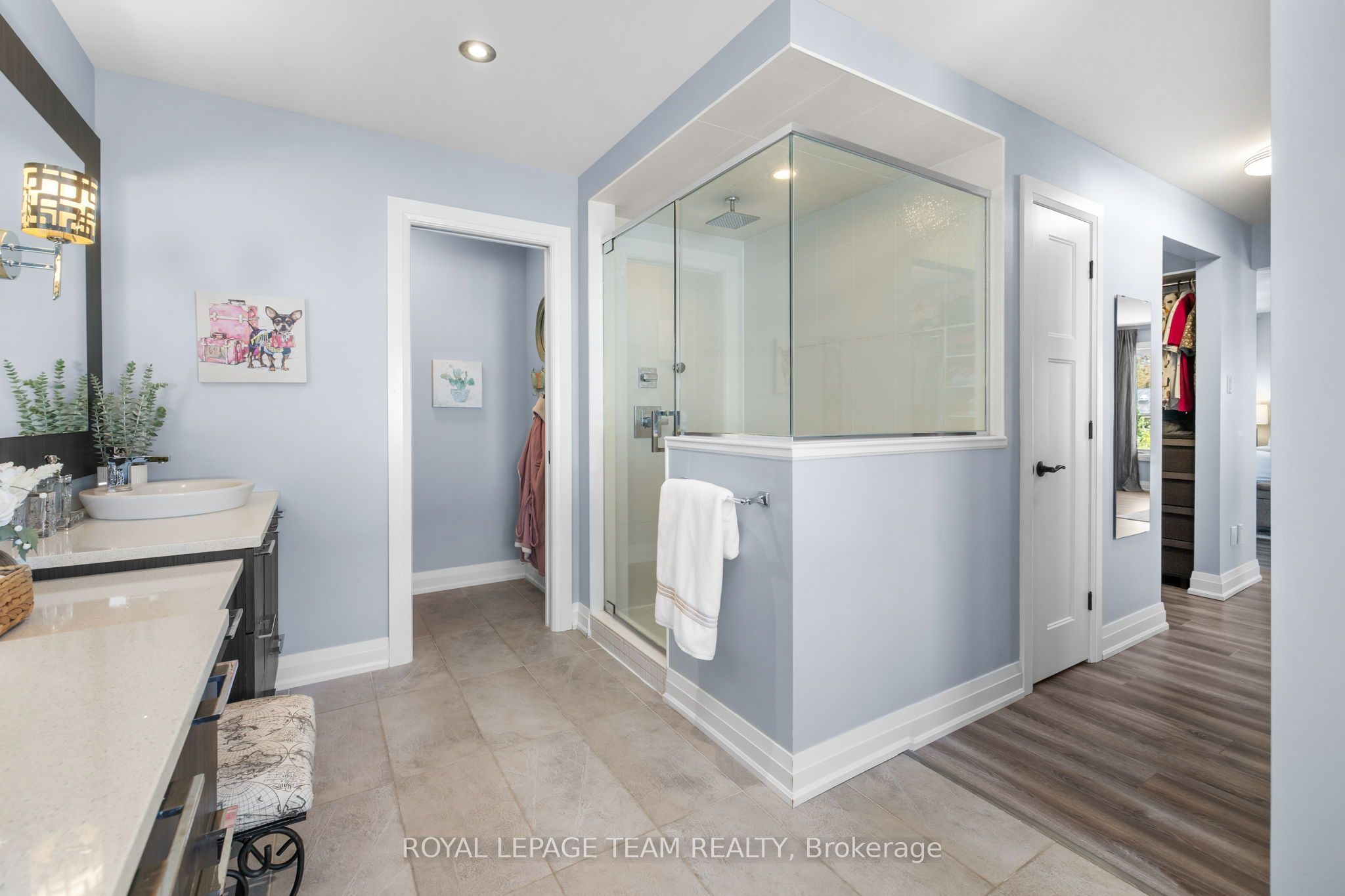 60 De La Rive Drive Property Photo 29